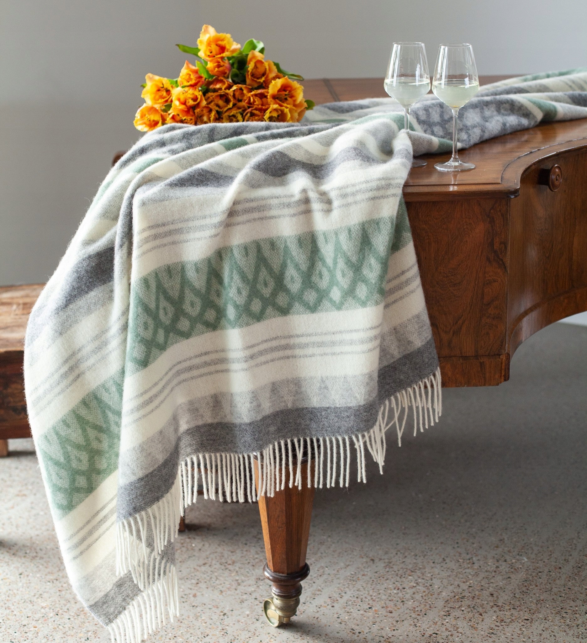 WOOL BLANKET warm soft 100% wool 190x220 cm plaid blankets Cozy Blankets Manufacturer code 1052588