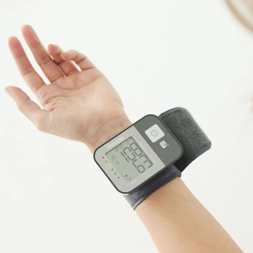 WRIST BLOOD PRESSURE MONITOR BEURER MEDICAL BC 27 Manufacturer code BC 27