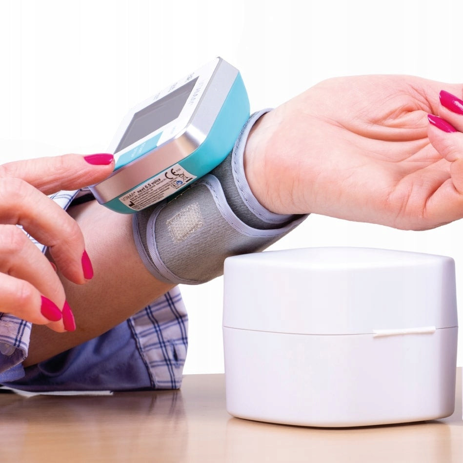 WRIST BLOOD PRESSURE MONITOR ELECTRONIC ARRHYTHMIA VITAMMY NEXT 0.5 + CASE Medical device yes