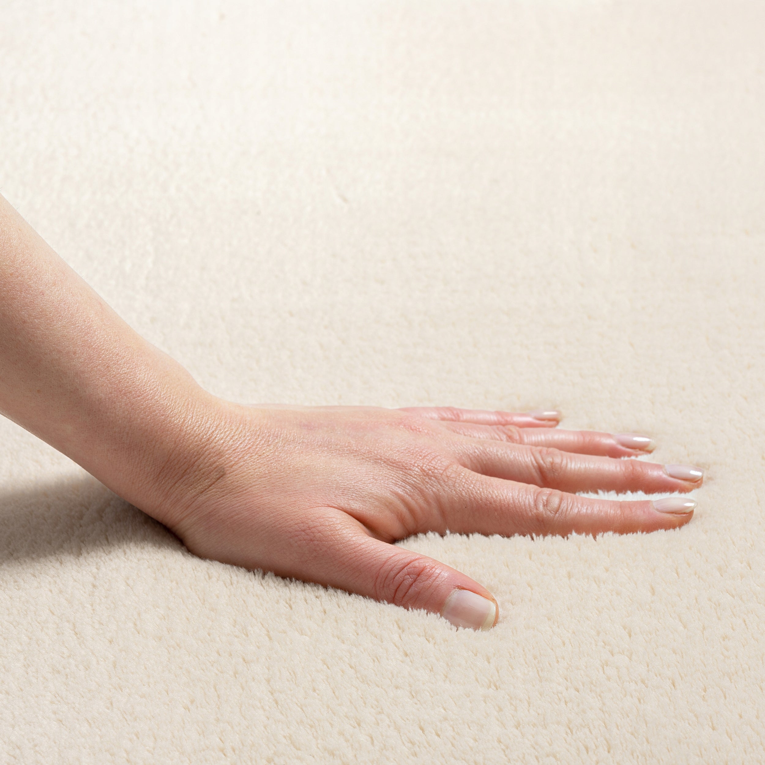 Washable plush carpet Relax the carpet beige 120 round Length 120 cm