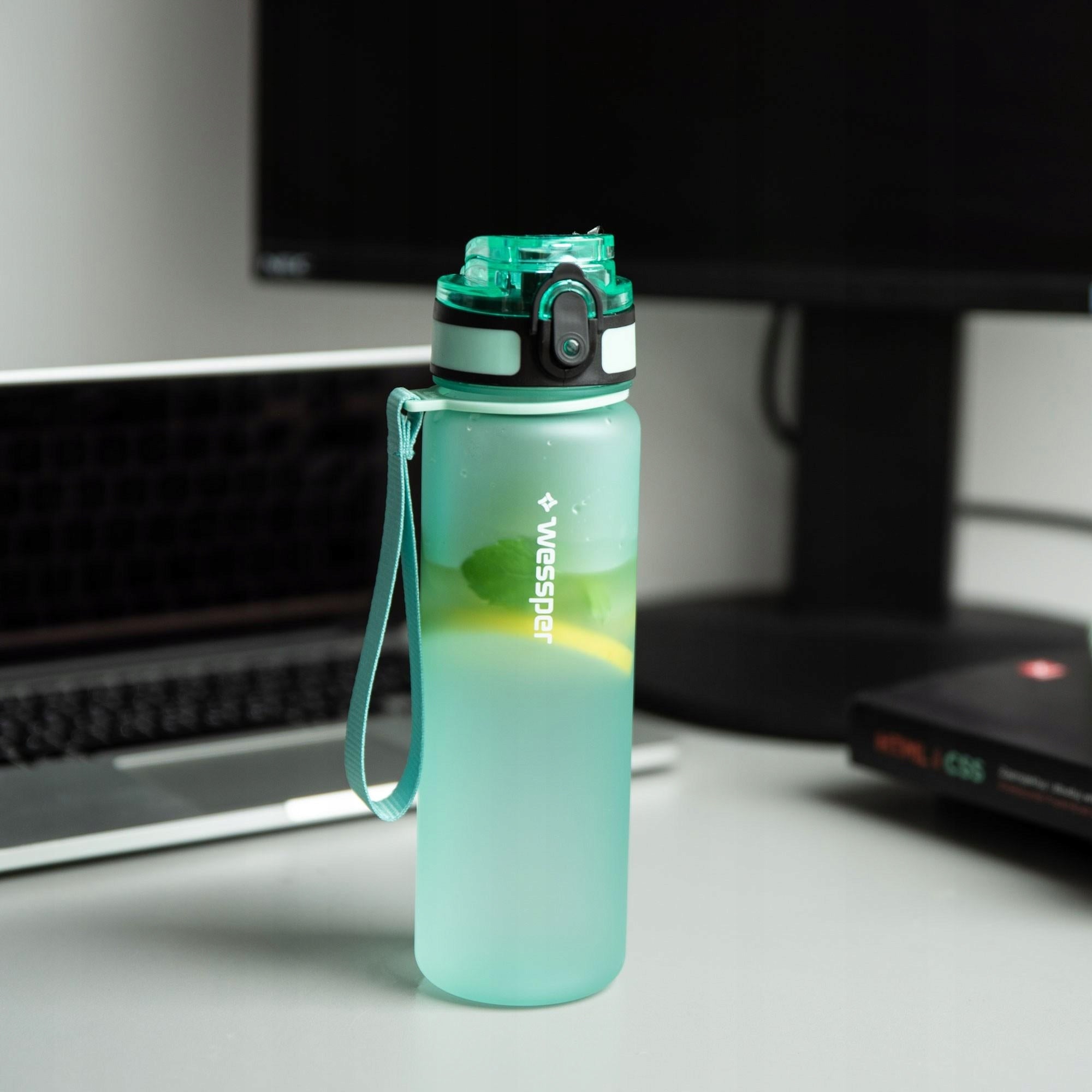 Water bottle motivational sports water bottle tritan with measuring cup 0,5l Wessper EAN (GTIN) 5902668840934