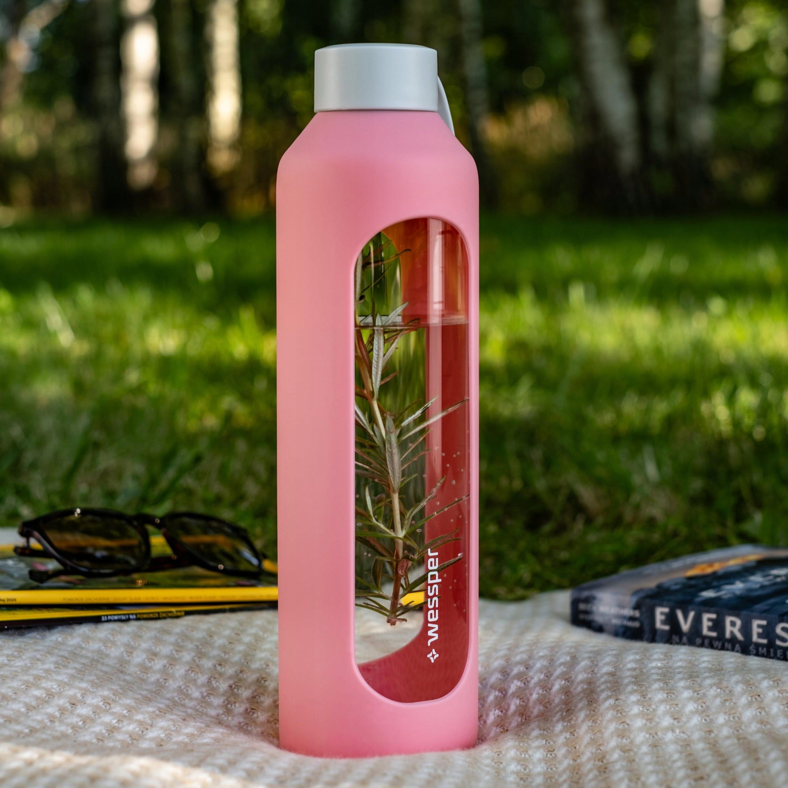 Wessper B1 glass bottle 1l airtight motivational water bottle with measuring cup Kind bottle