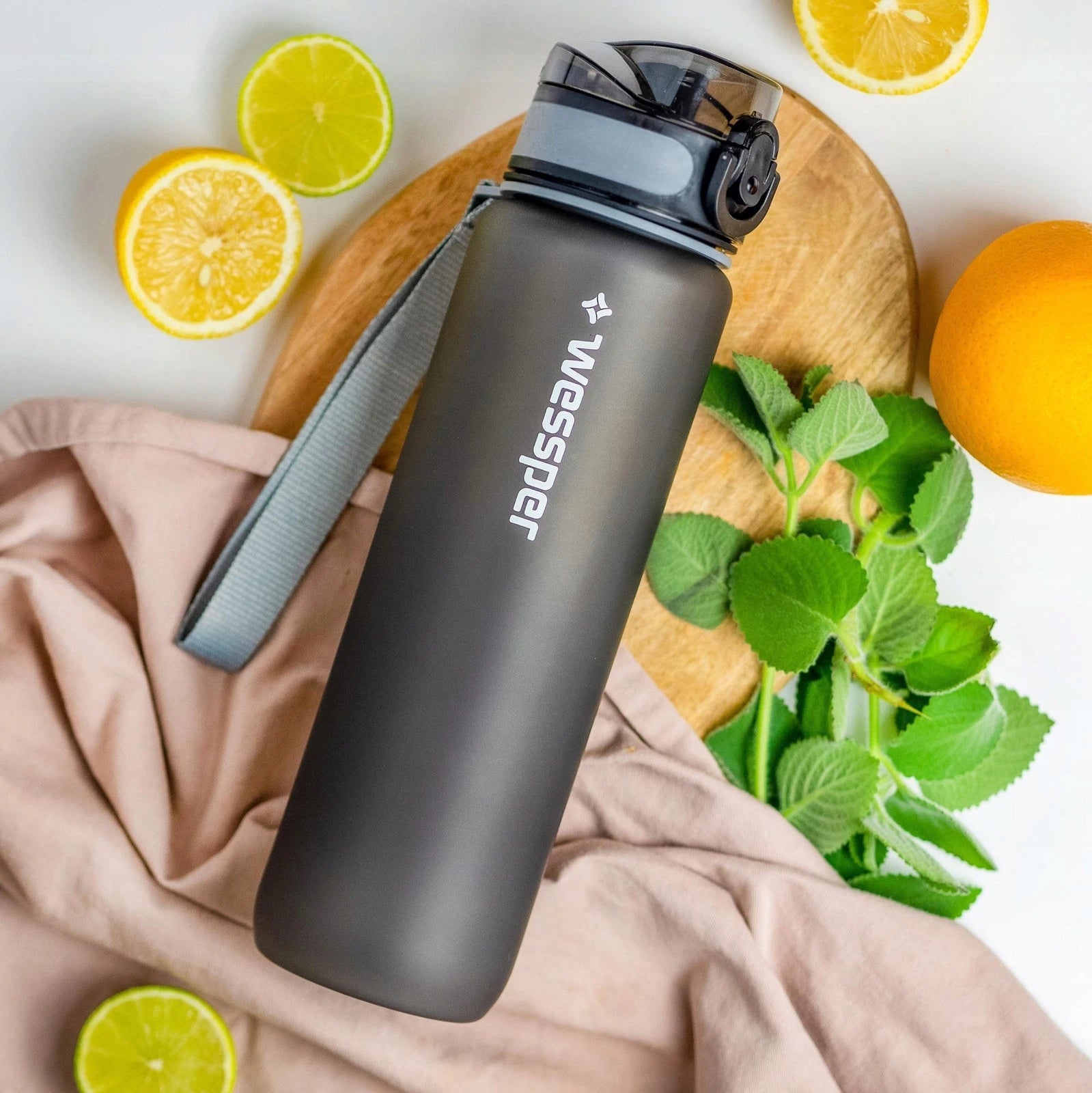 Wessper Tritan bottle with measuring cup ACTIVEMAX TRILINE with filtration 1000ml Volume 1000 ml