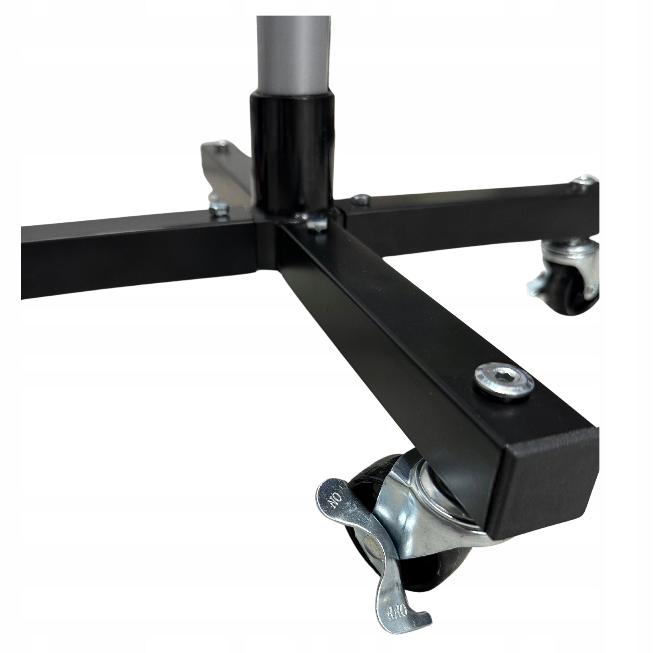 Wheel rack alloy steel wheels for tire wheels on wheels with lock EAN (GTIN) 5903317513933