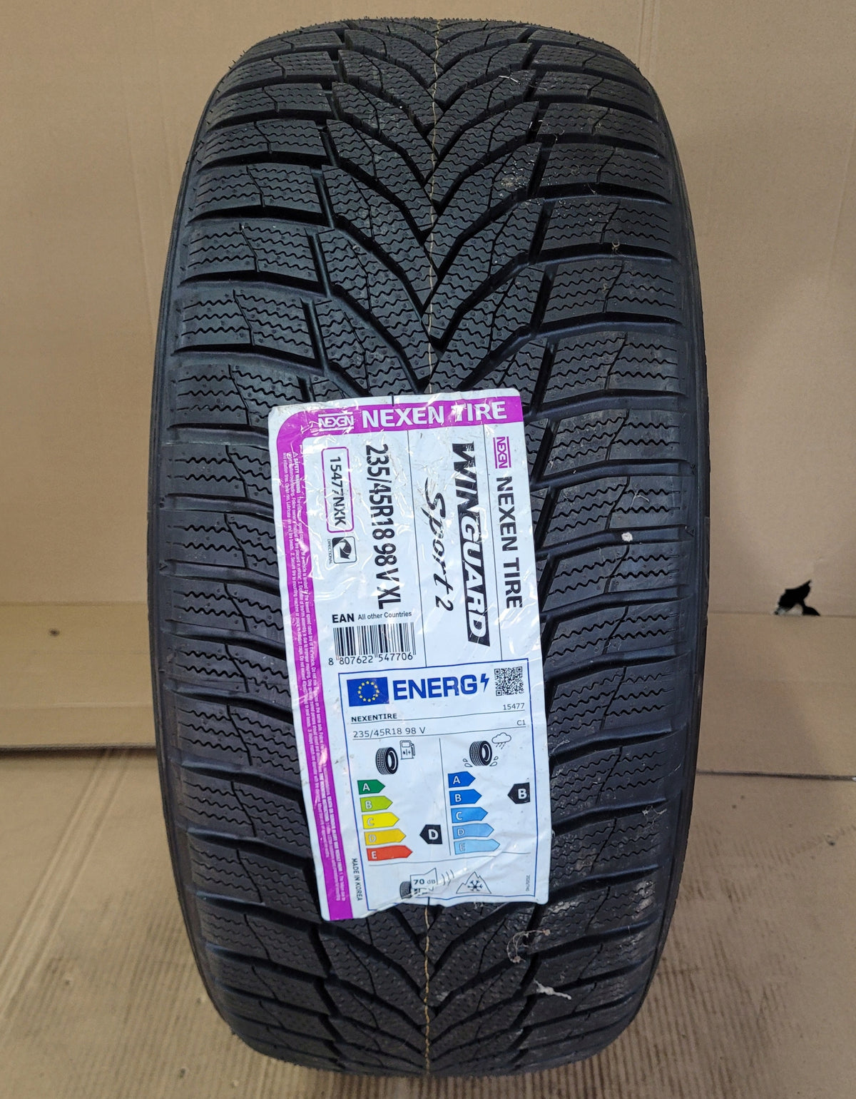 Winter tyre Nexen Winguard Sport 2 235/45R18 98 V 2021 YEAR Season winter