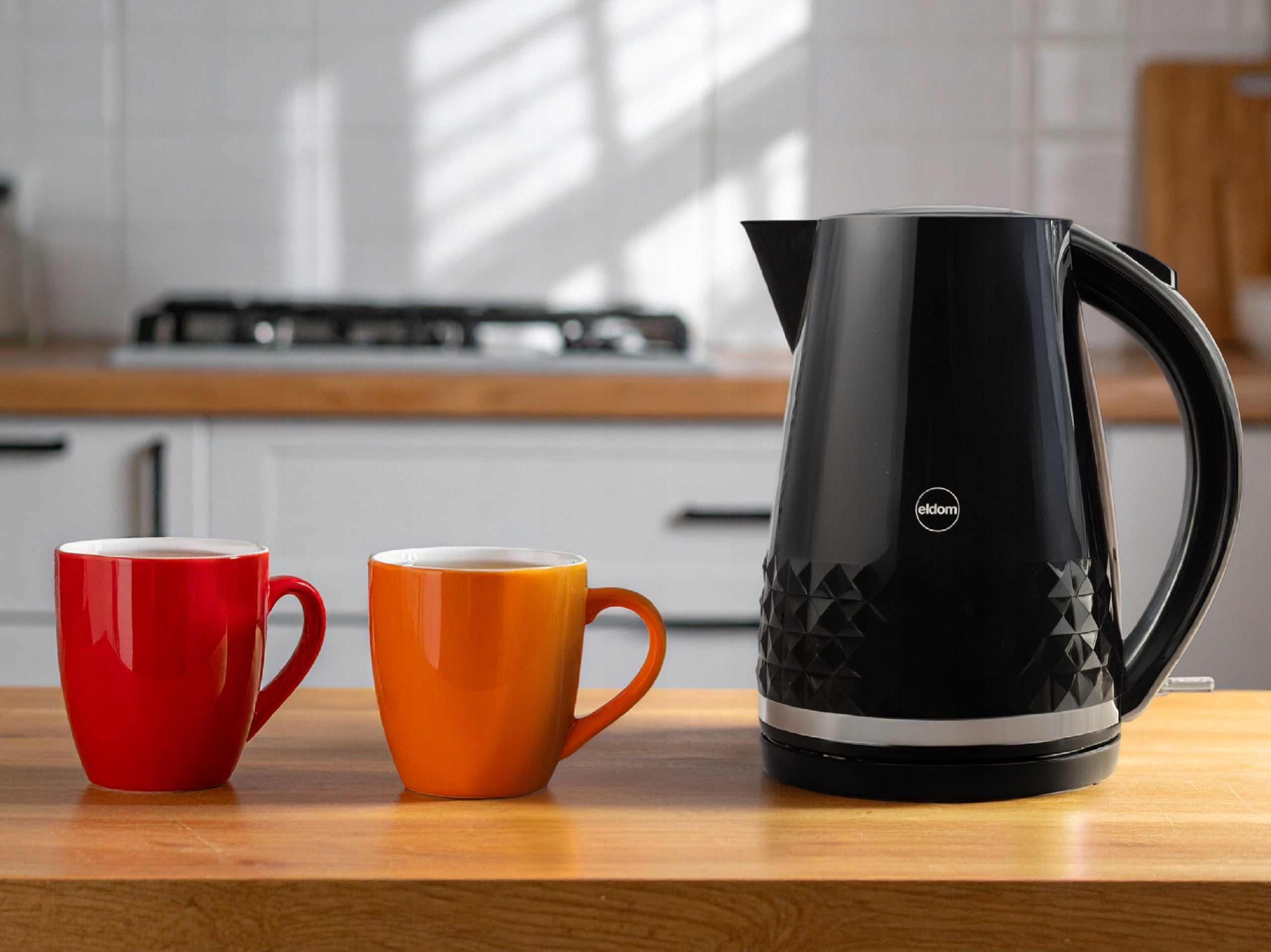 Wireless electric kettle ELDOM C270 1,7L black Material synthetic material