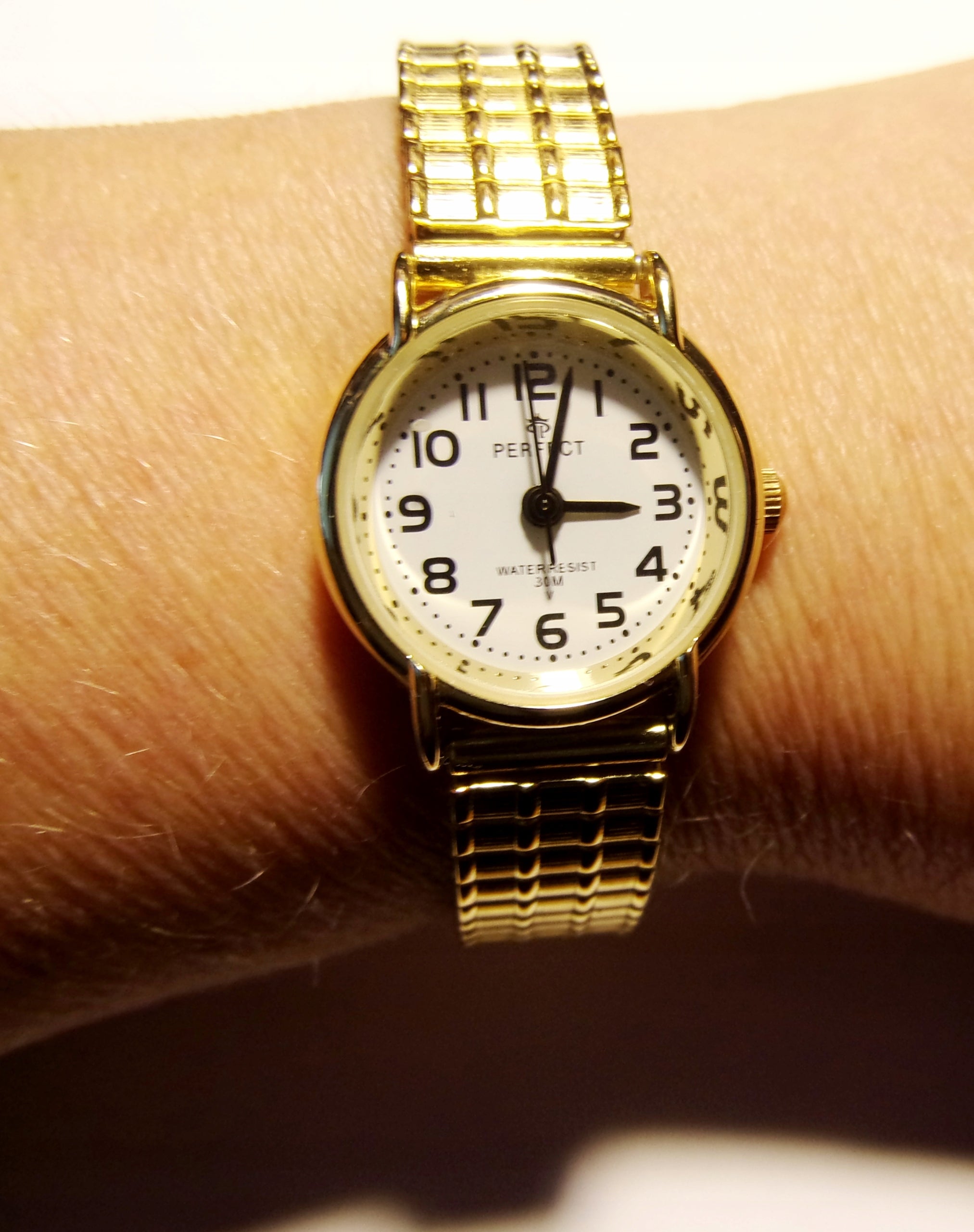 Women's Watch STRETCH BRACELET ELASTIC Eraser Gold Small Circumference Manufacturer code 197