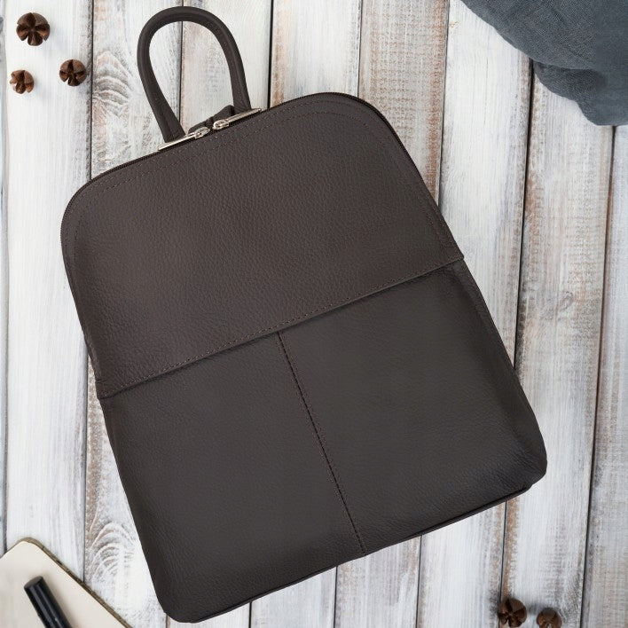 Women's backpack leather brown small classic city backpack Abruzzo Brand no brand