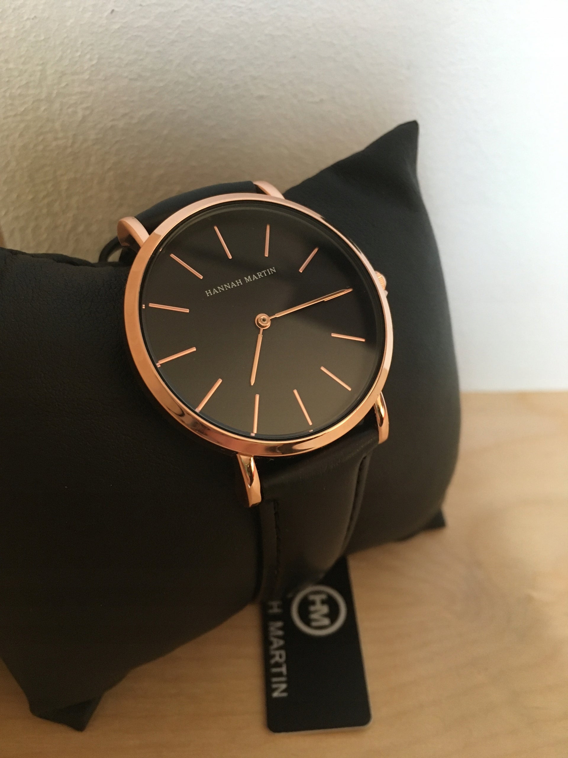 Women's watch leather strap black gold elegant Model HM36