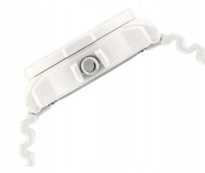 Women's watch waterproof CASIO white on strap Batteries included yes