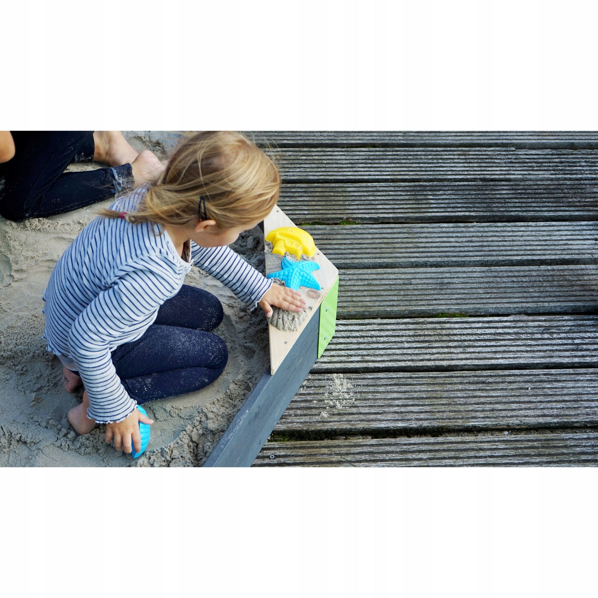 Wooden hexagonal sandbox Aksent EXIT 160x140cm Character/Title none