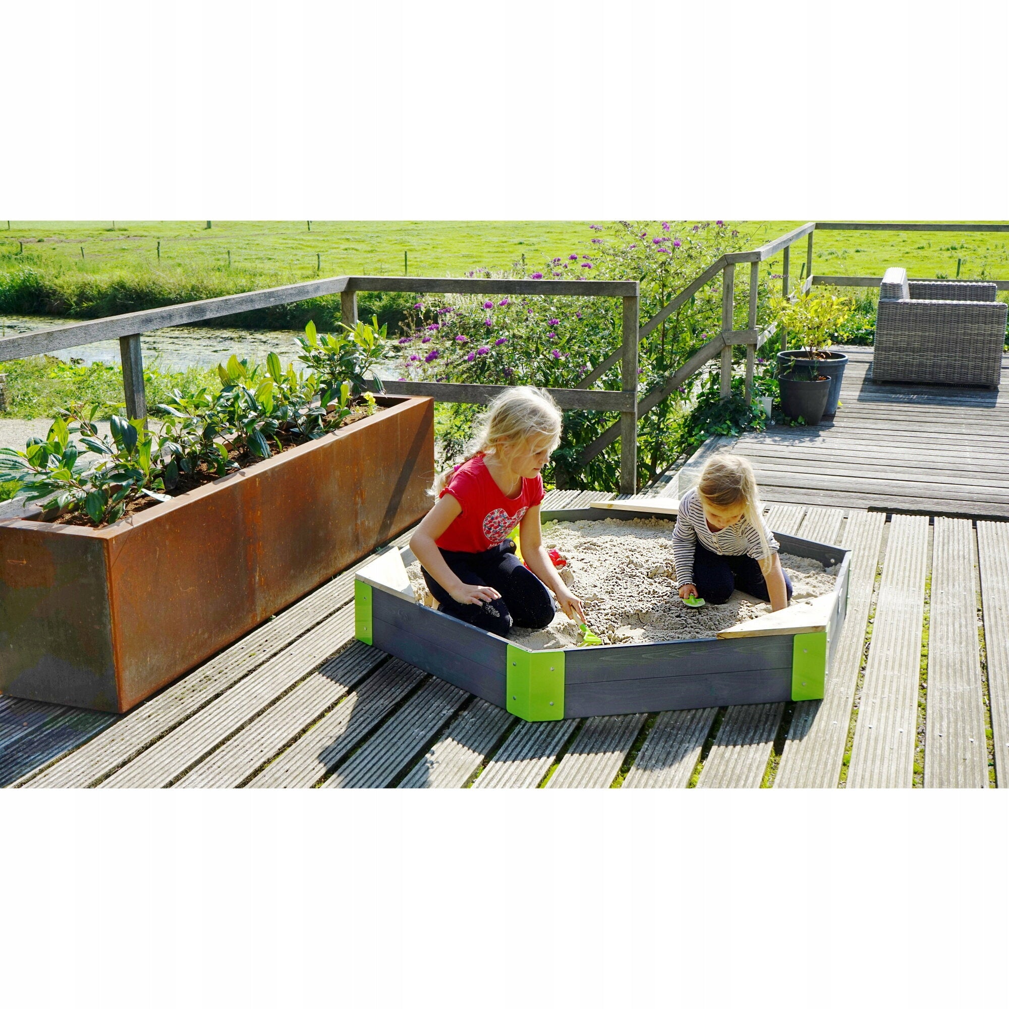 Wooden hexagonal sandbox Aksent EXIT 160x140cm Kind wooden