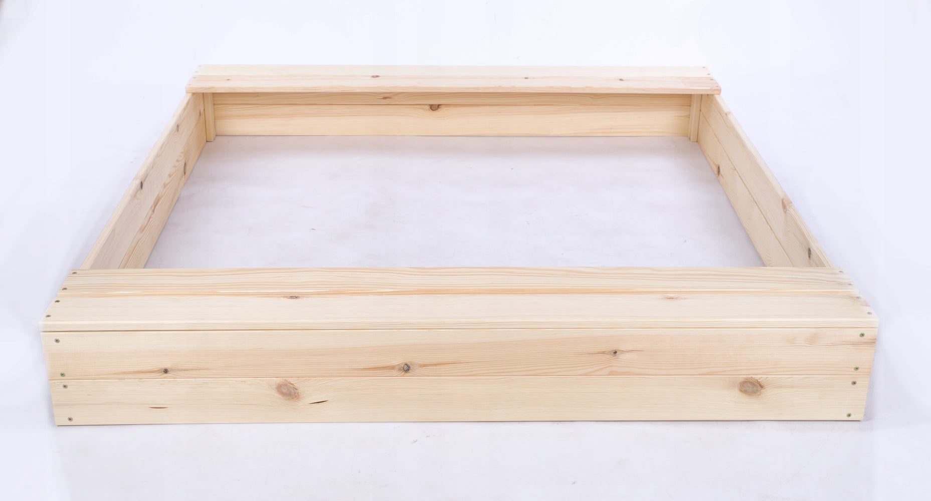 Wooden sandbox 140x140 with benches AGROTEXTILE eco wood Packaging status original