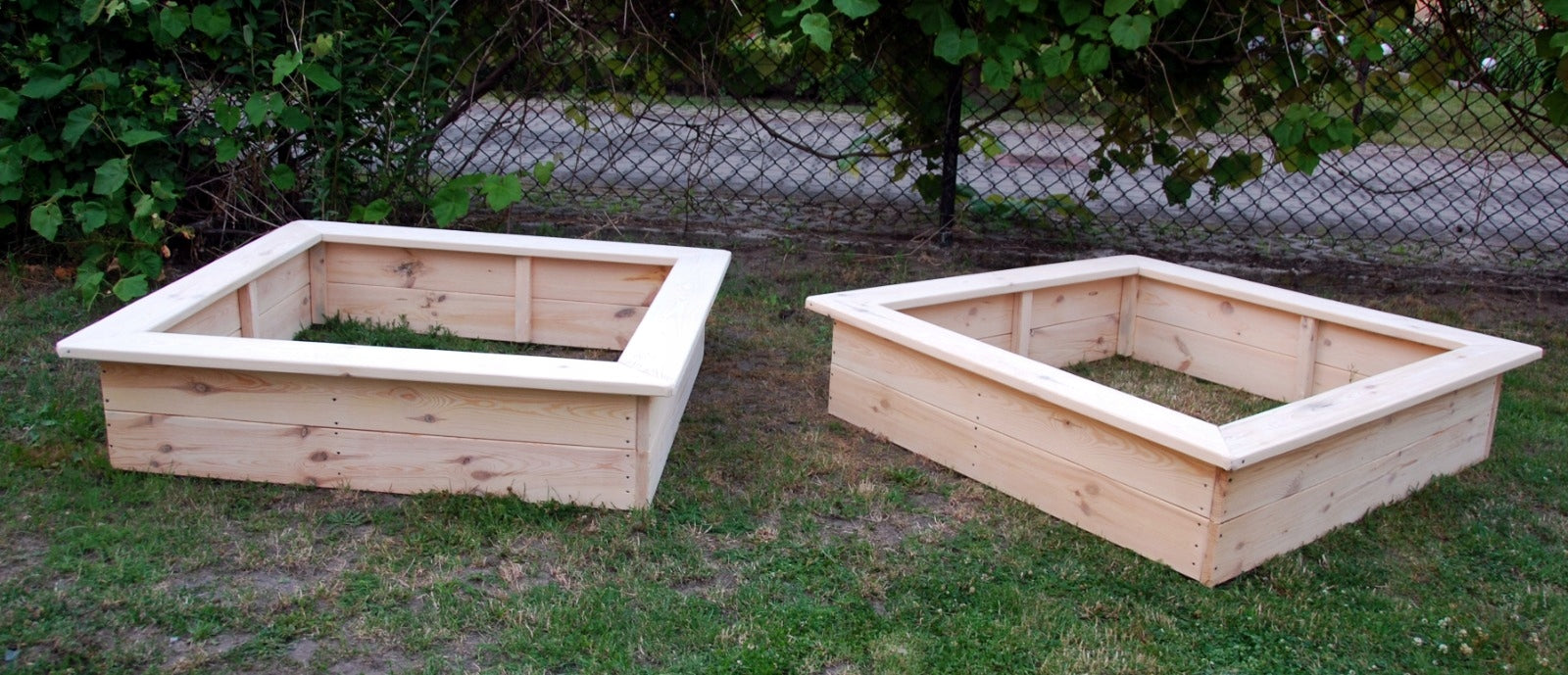 Wooden sandbox 150 x 150cm 1,5m thick board 3 cm manufacturer to size EAN (GTIN) 5701217056105