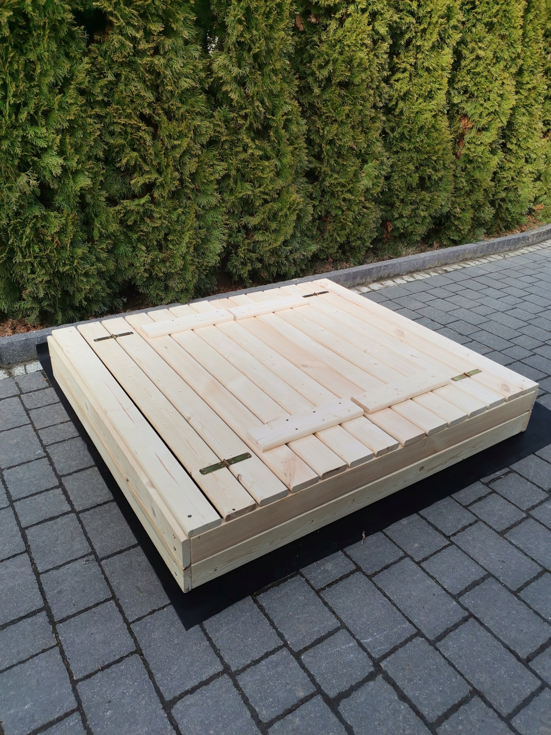 Wooden sandbox 170x150x25 cm with bench and lid closed large Kid's age 3+ years