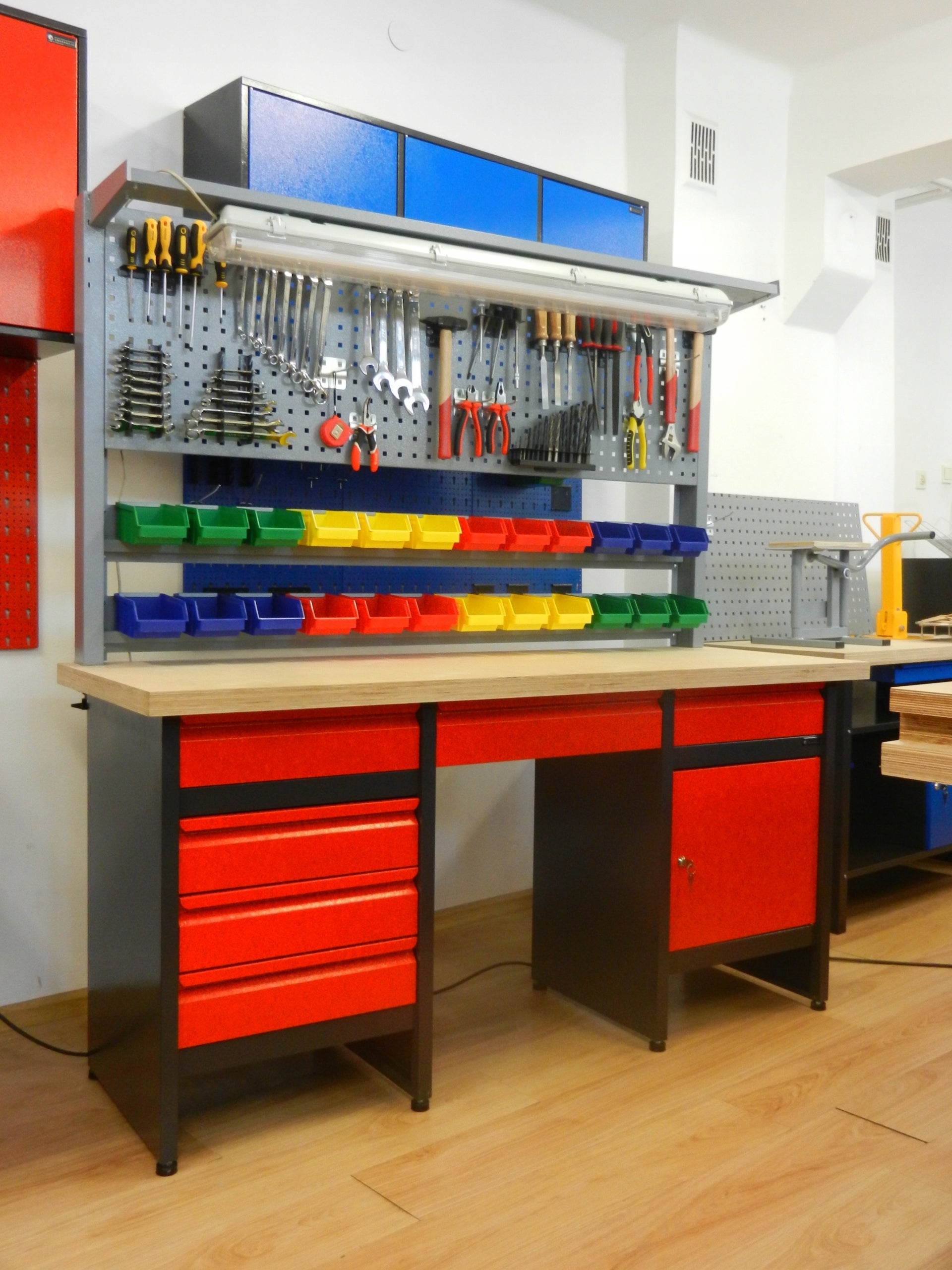Workbench work table 170 cm, TABLETOP plywood 3 cm, 6 drawers and cabinet Product depth 60 cm
