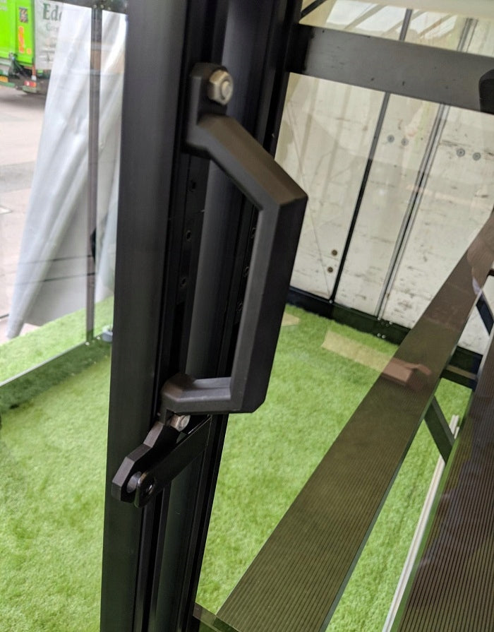 acm GREENHOUSE QUBE 812 2,51x3,74m BLACK TEMPERED GLASS ALUMINUM Product height 2460 cm