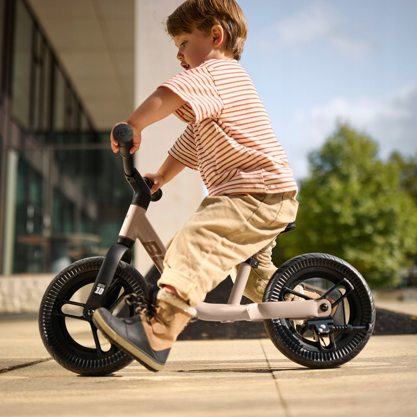 children's balance bike BERG MOOV 10, 10 inches from 2 years sand beige Packaging status original