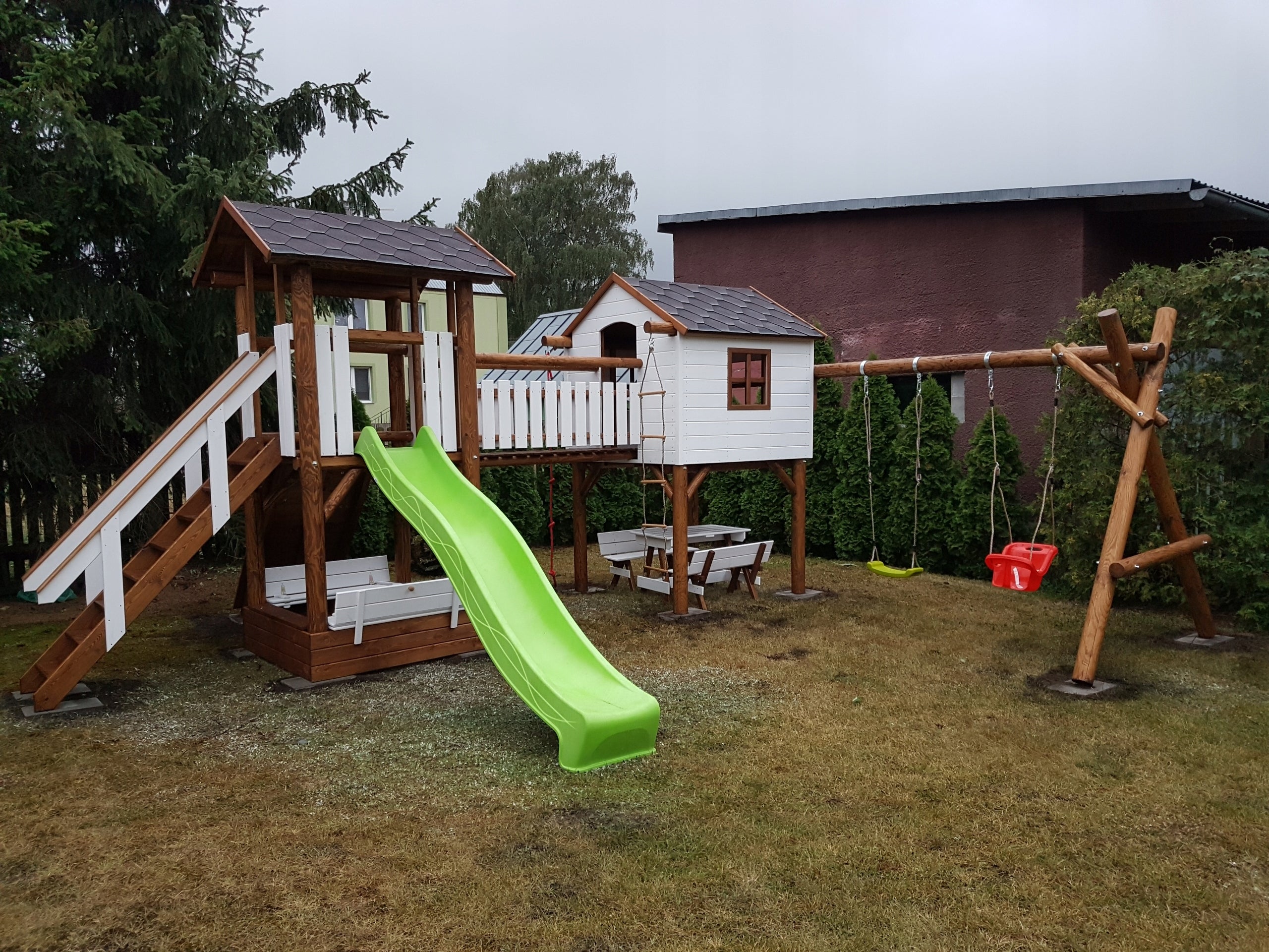 Vaikiškas žaidimų namelis PINOCCHIO su sūpynėmis ir pavėsine