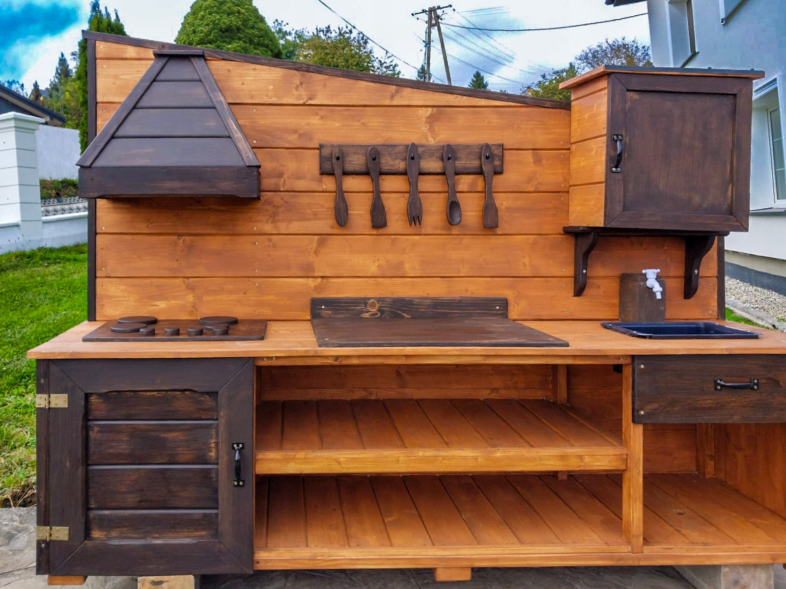 mud kitchen with water 02 Garden kitchen for children with water container Brand no brand