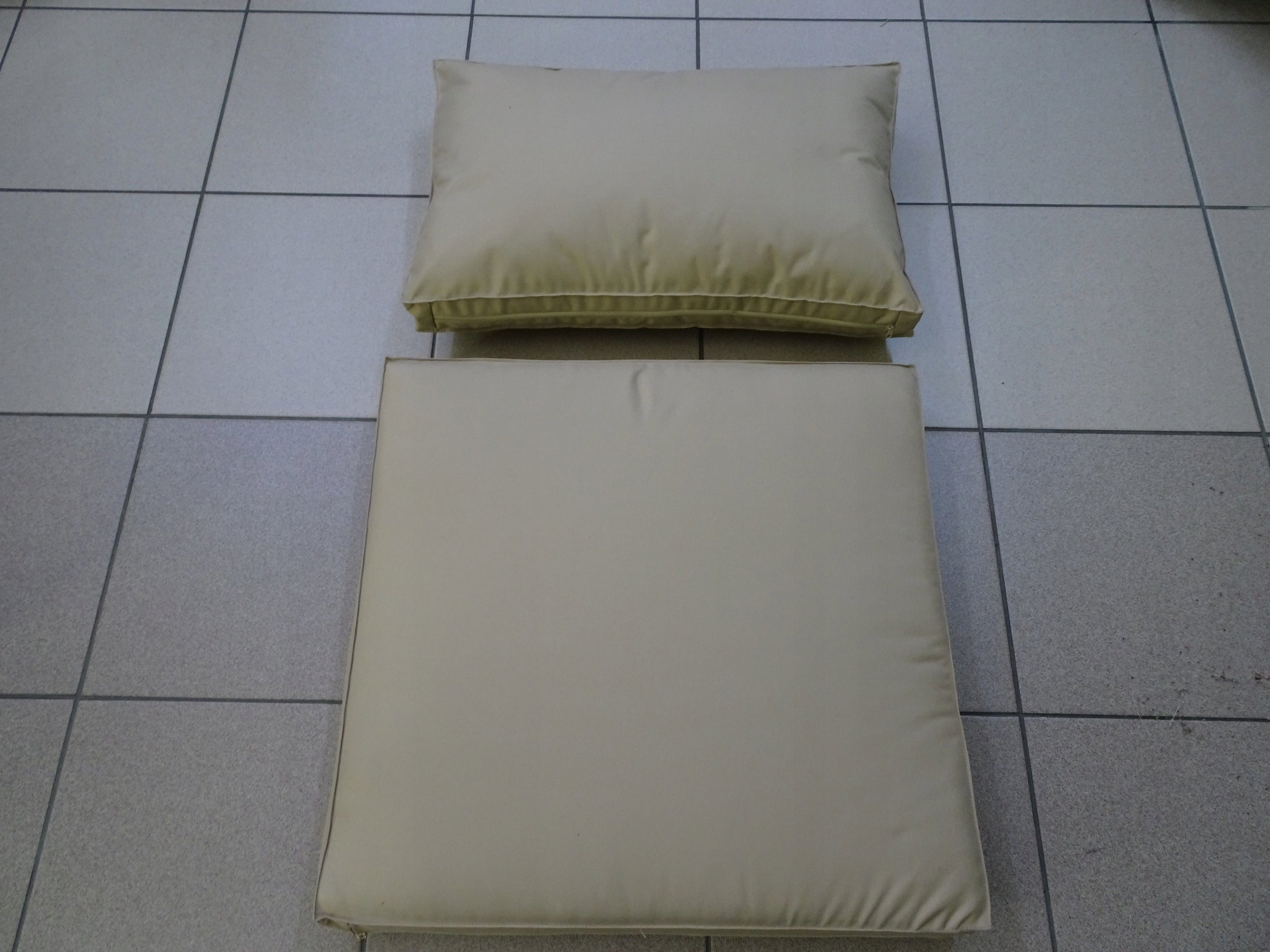 pillows for Technoratan set of 4 EVELUX Manufacturer no brand