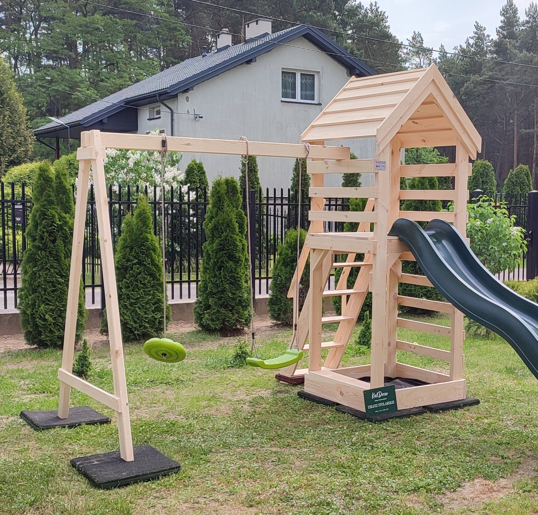 toys "LENA" house, swing, board, sandbox, FREEBIE - Feeder! Brand no brand