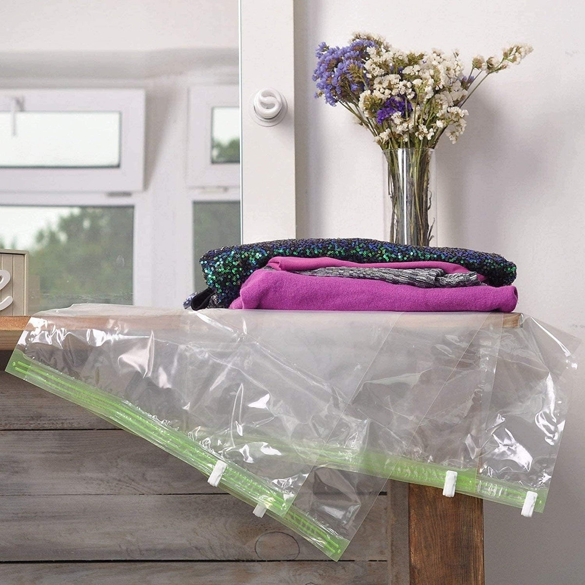 12 COMPRESSION BAGS FOR LUGGAGE SPACE-SAVING TRAVEL Color transparent