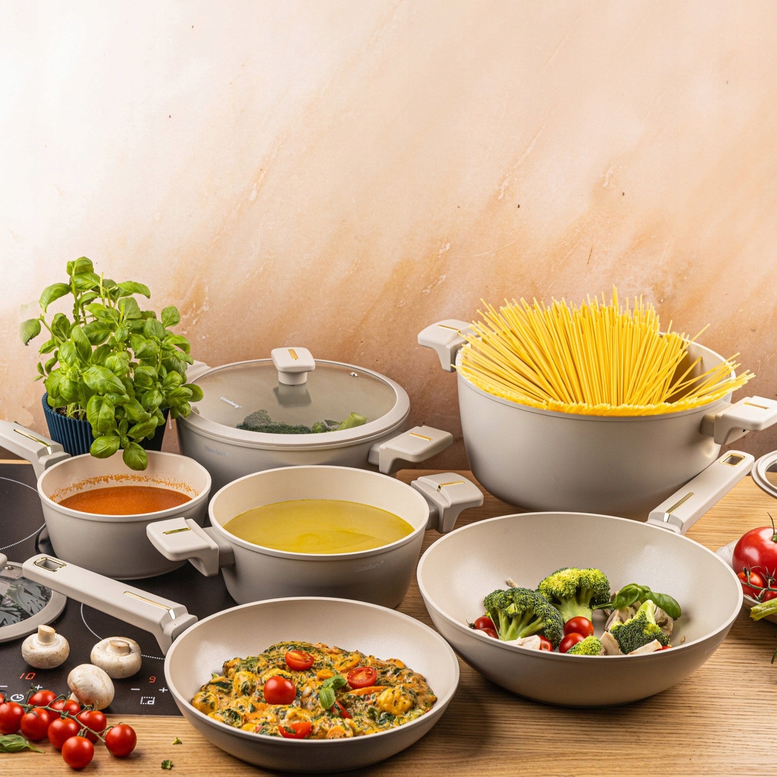 12-ele pot set with wok pan non-stick coating beige Material aluminum