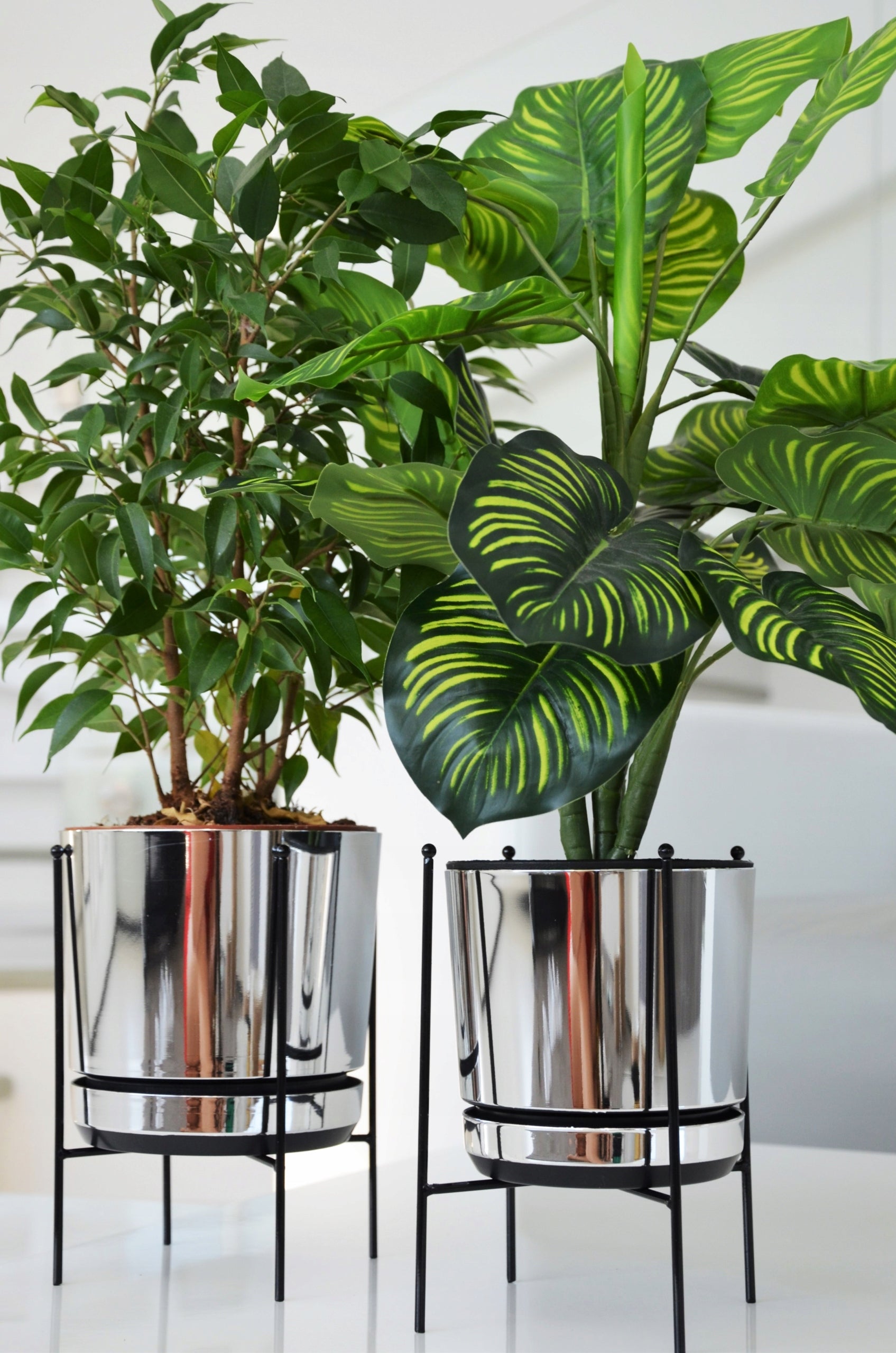 14 Flower pot on flower stand gold LOFT frame on legs with stand EAN (GTIN) 5906740311534
