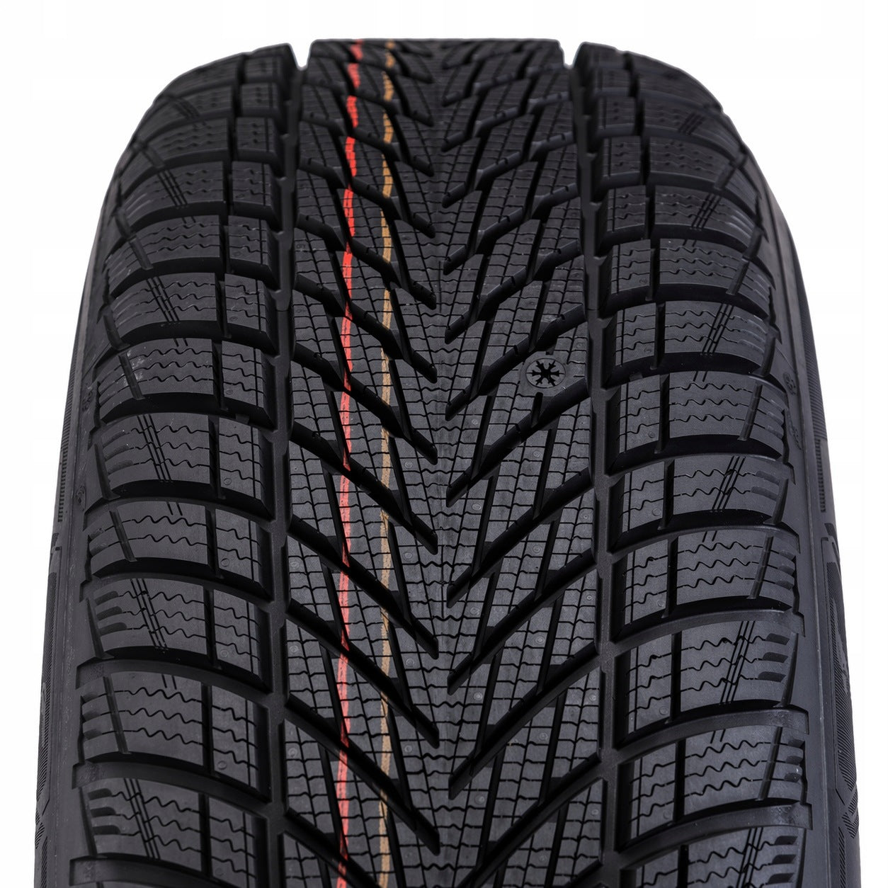 1x 215/50R18 Goodyear Ultra Grip Performance 3