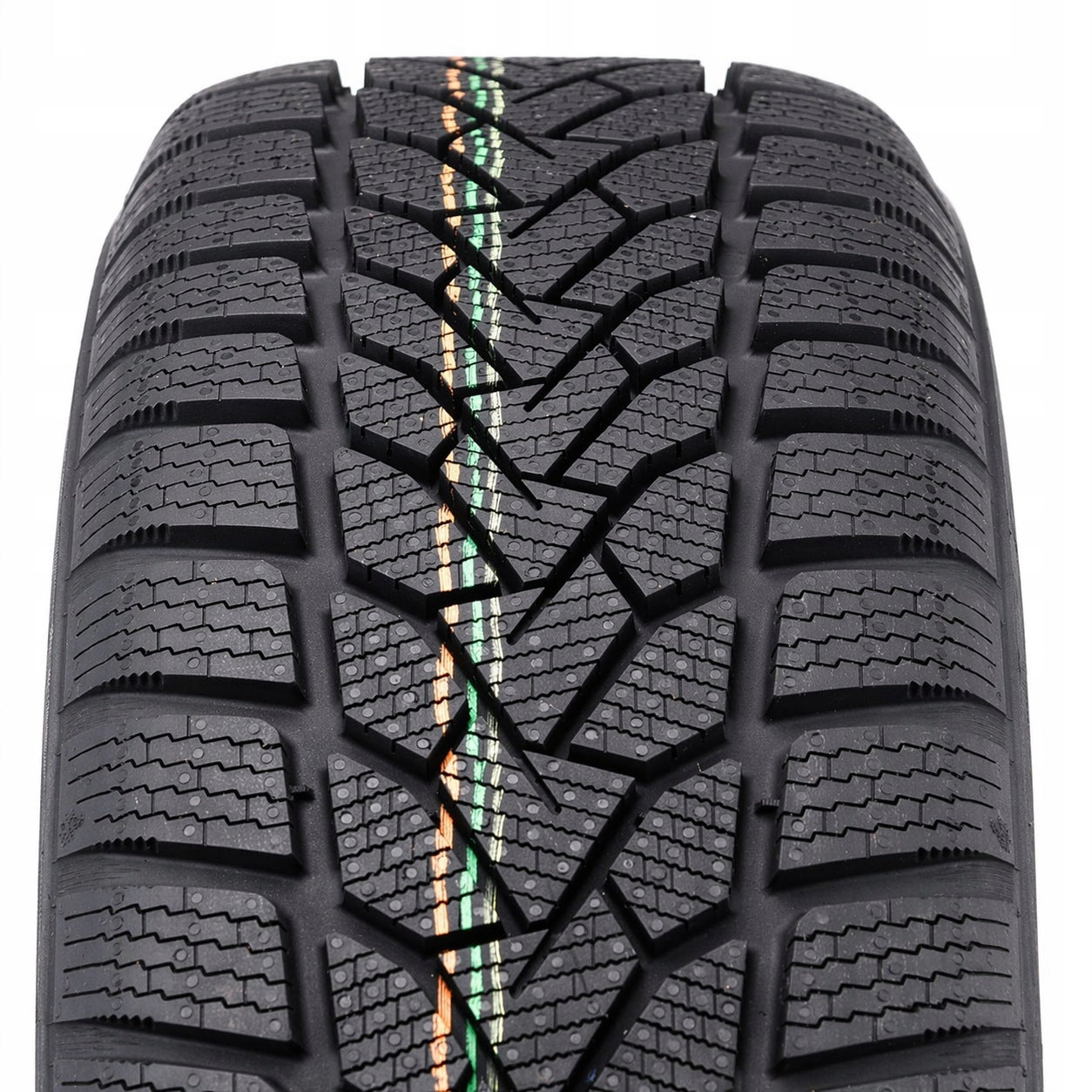 1x 235/55R18 Uniroyal WinterExpert TYRE