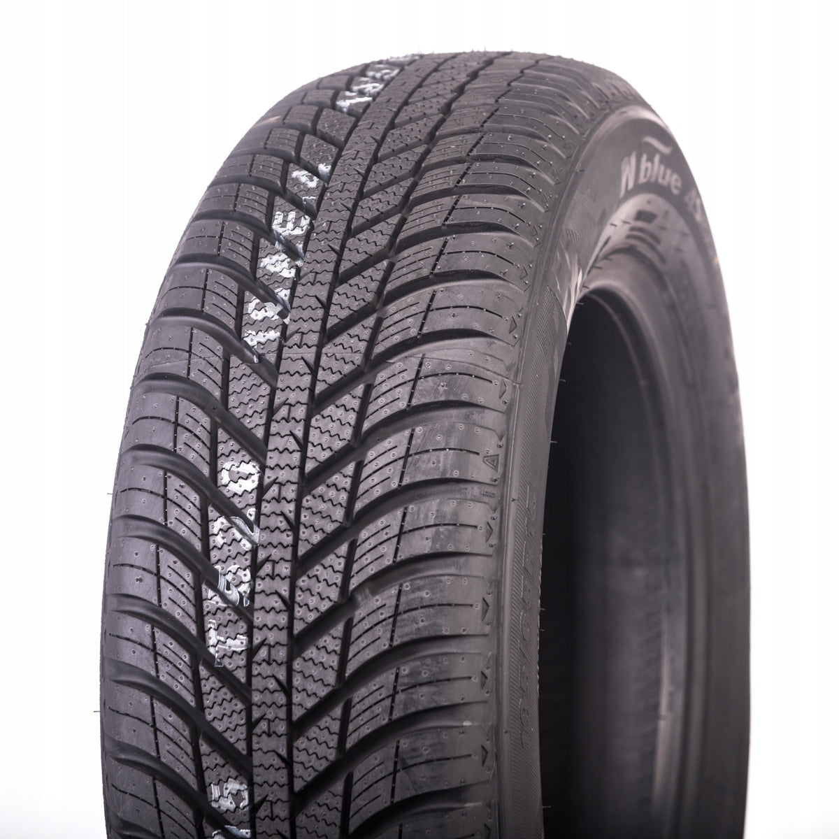 1x ALL-SEASON TYRE 215/60R16 Nexen NBLUE 4S 95H