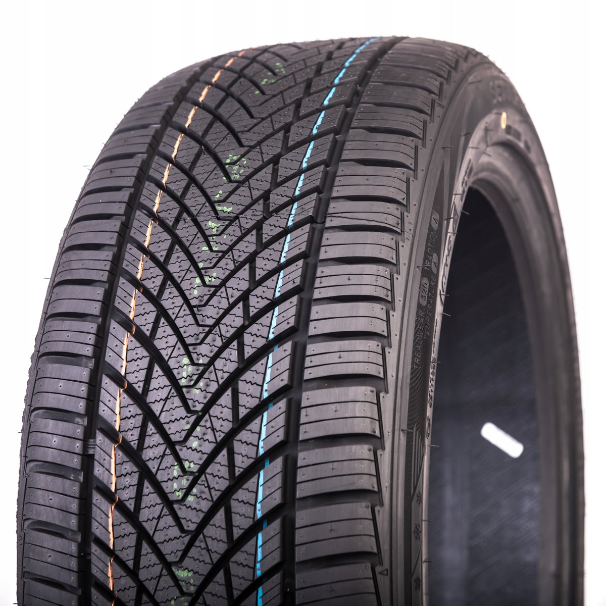 1x ALL-SEASON TYRE 245/45R19 Rotalla RA03 102Y Number of tires offered 1 pc.