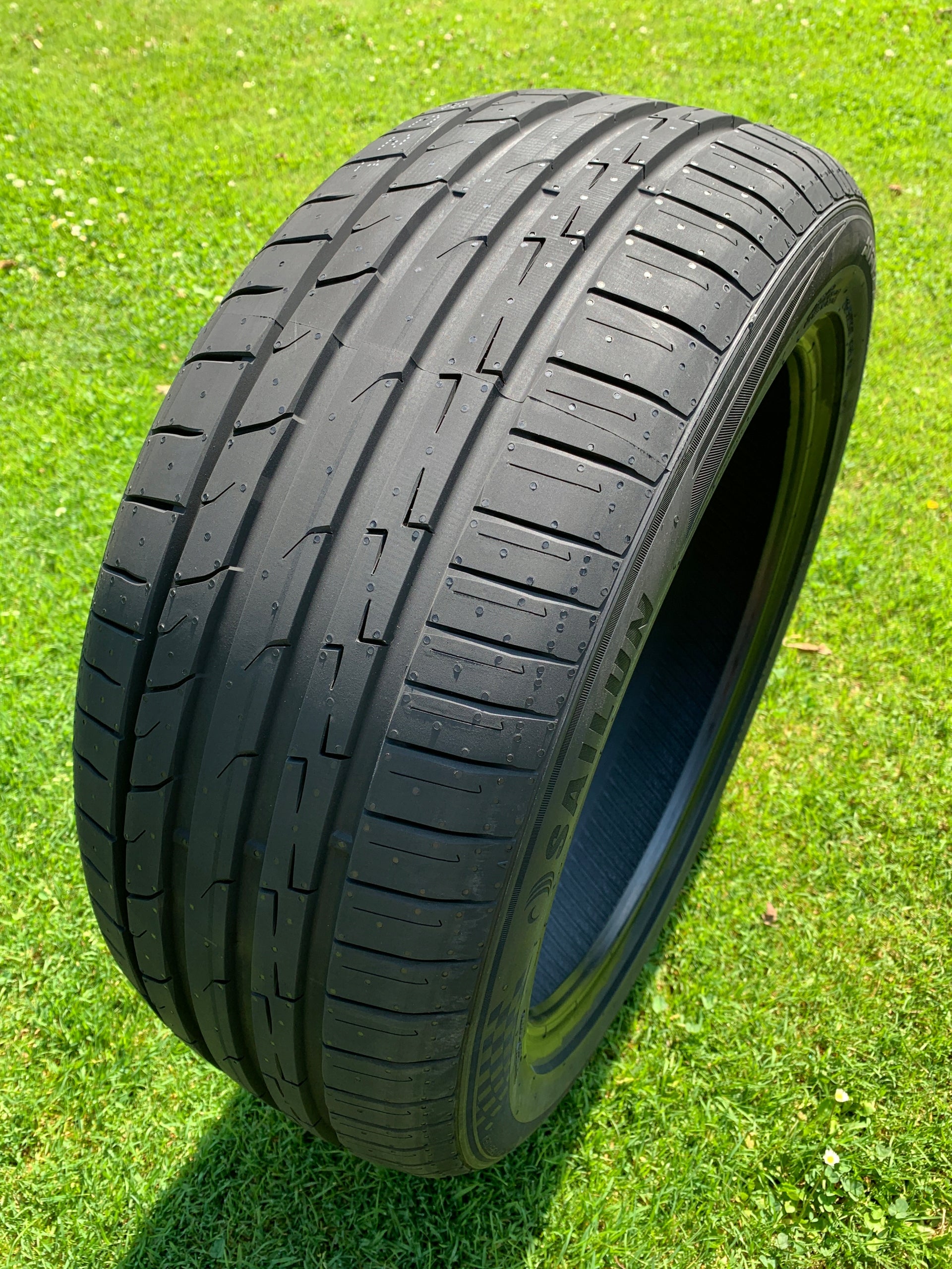 1x SAILUN ATREZZO ZSR 2 225/35/18 225/35R18 225/35 R18 Summer Tires Number of tires offered 1 pc.
