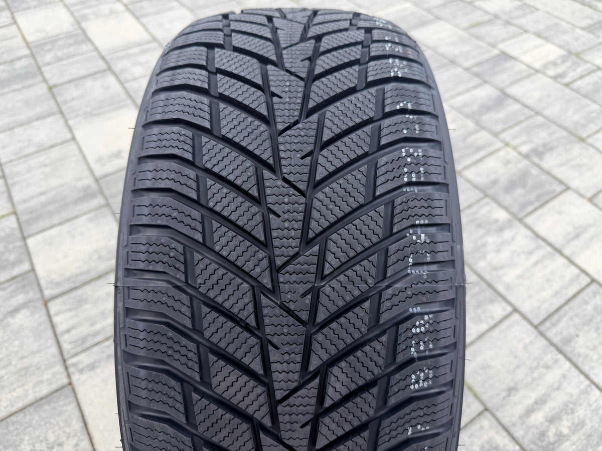 1x SAILUN Ice Blazer EVO 2 225/55/18 225/55R18 225/55 R18 Winter 2026r Number of tires offered 1 pc.