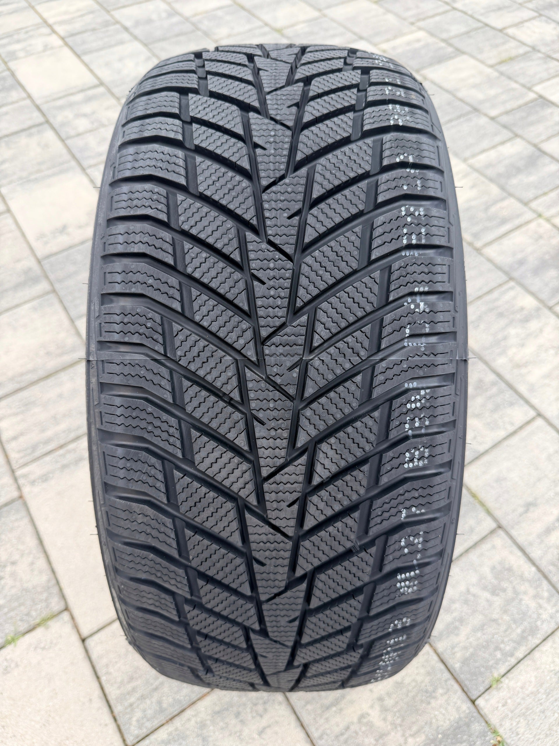 1x SAILUN Ice Blazer EVO 2 225/55/18 225/55R18 225/55 R18 Winter 2026r Year of manufacture 2026