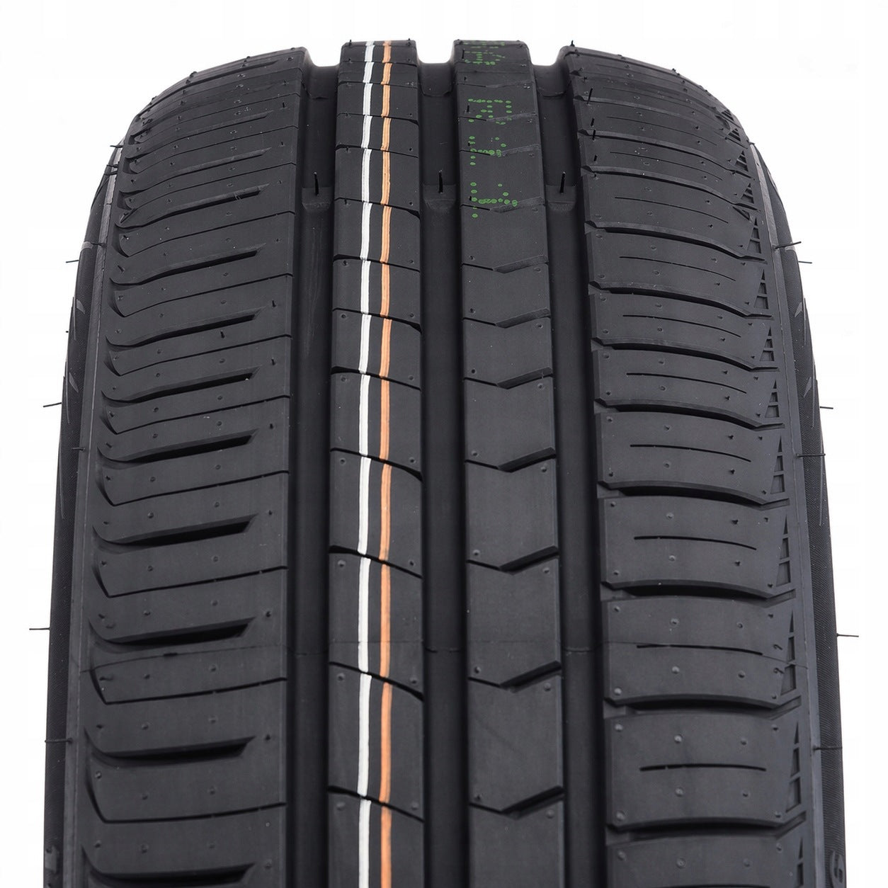 1x SUMMER TYRE 135/70R15 Rotalla RH02 70T Number of tires offered 1 pc.