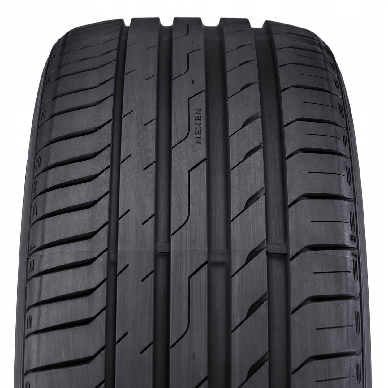 1x SUMMER TYRE 225/40R18 Nexen Nfera Sport 92Y AO