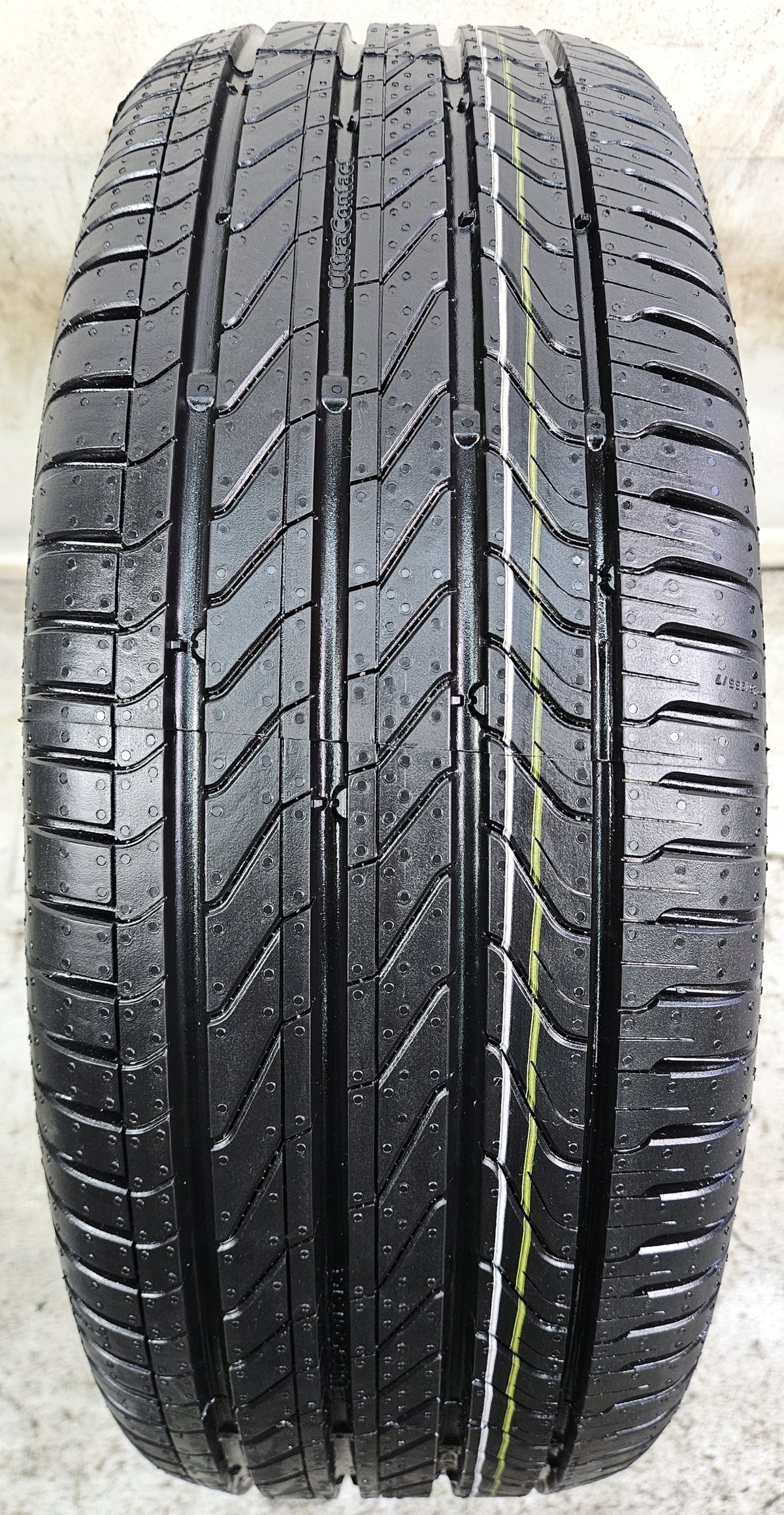 1x SUMMER TYRE CONTINENTAL ULTRACONTACT 215/60/16 215/60R16 99H XL 2025- Season summer