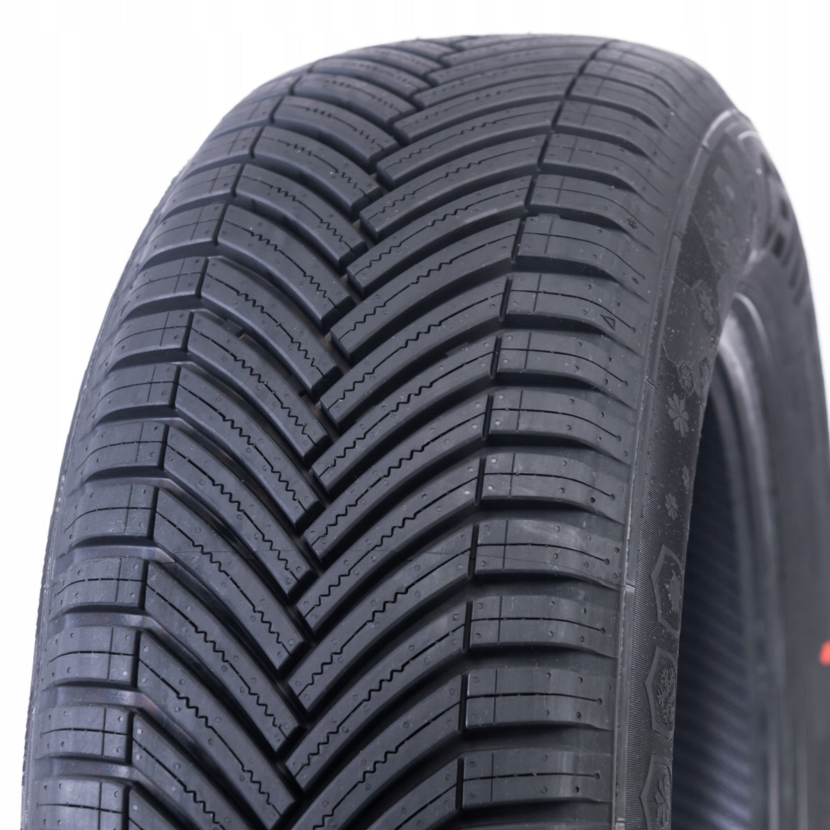 1x TIRE 215/55R17 Ceat 4SeasonDrive X5