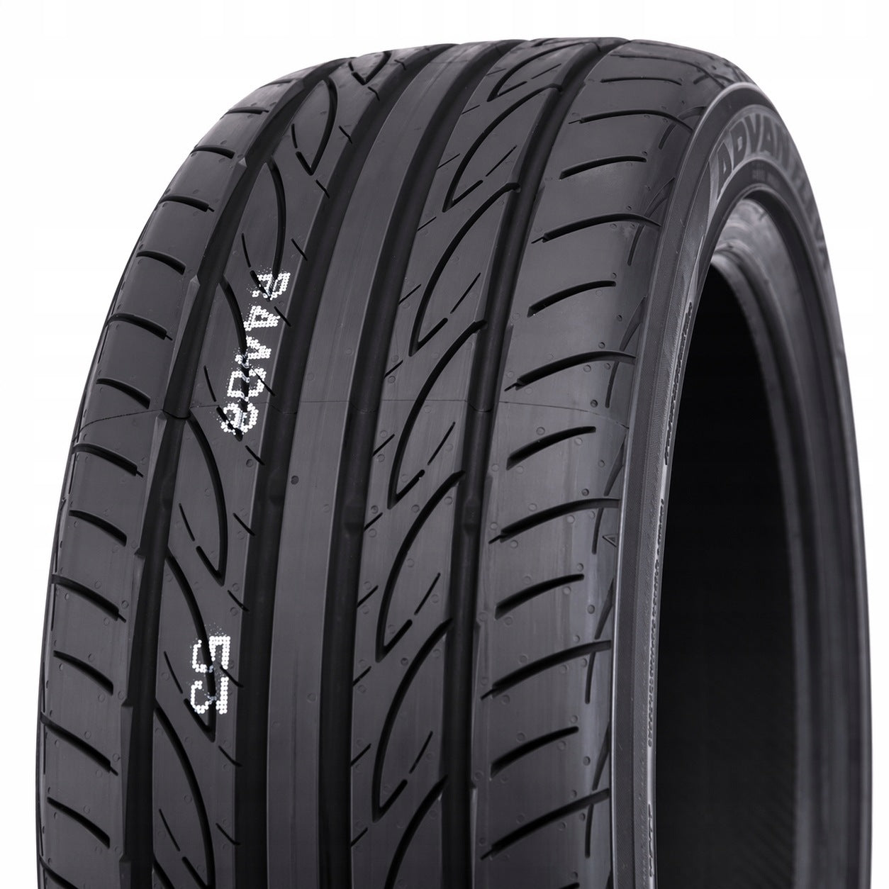 1x TIRE 235/45R17 Yokohama Advan Fleva V701