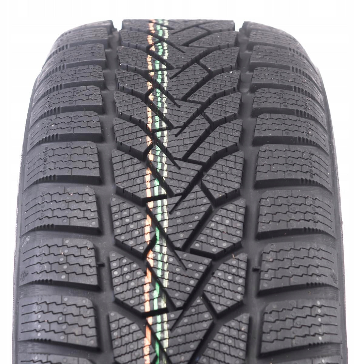 1x WINTER TYRE 215/50R18 Uniroyal WinterExpert