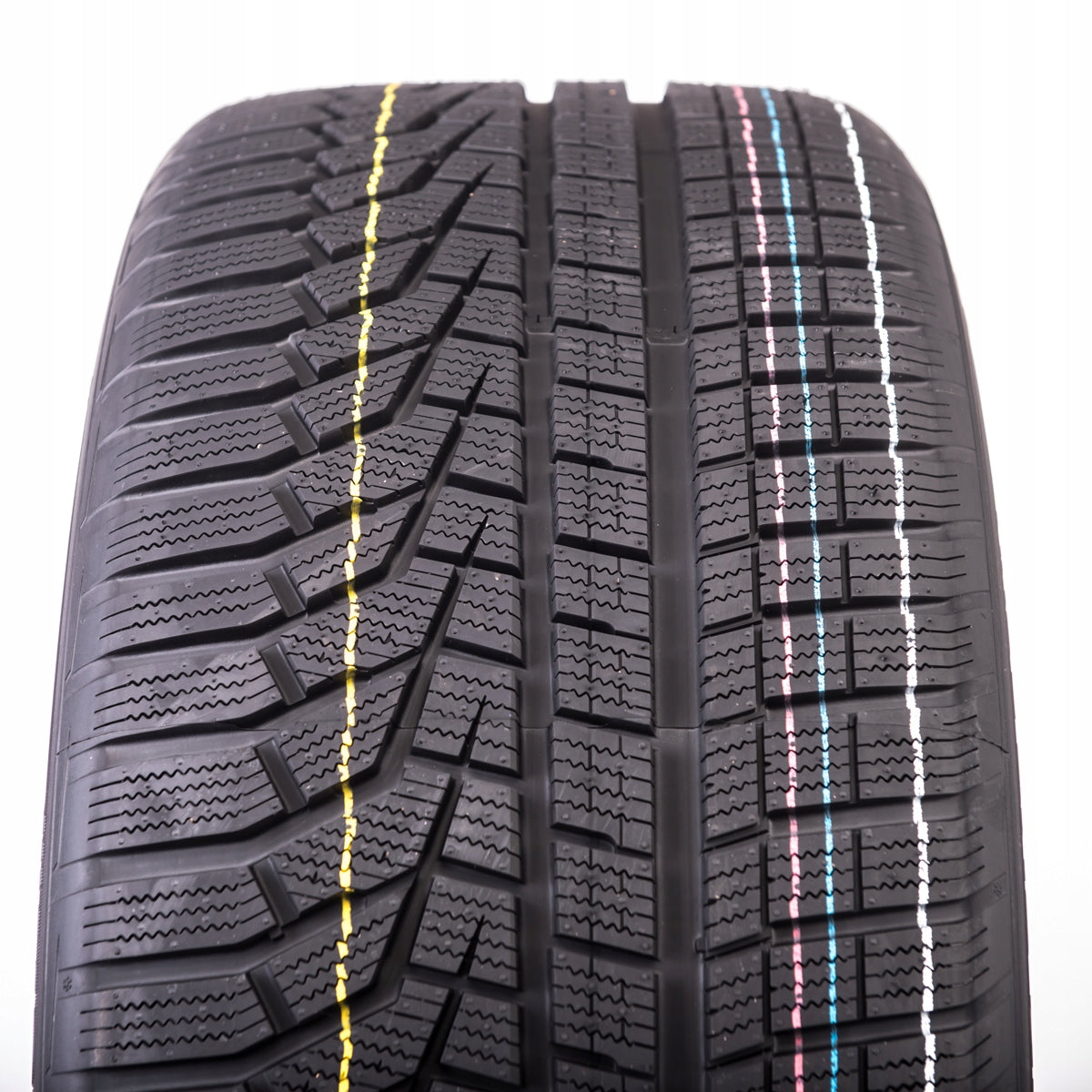 1x WINTER TYRE 215/60R16 Hankook W320 99H Number of tires offered 1 pc.