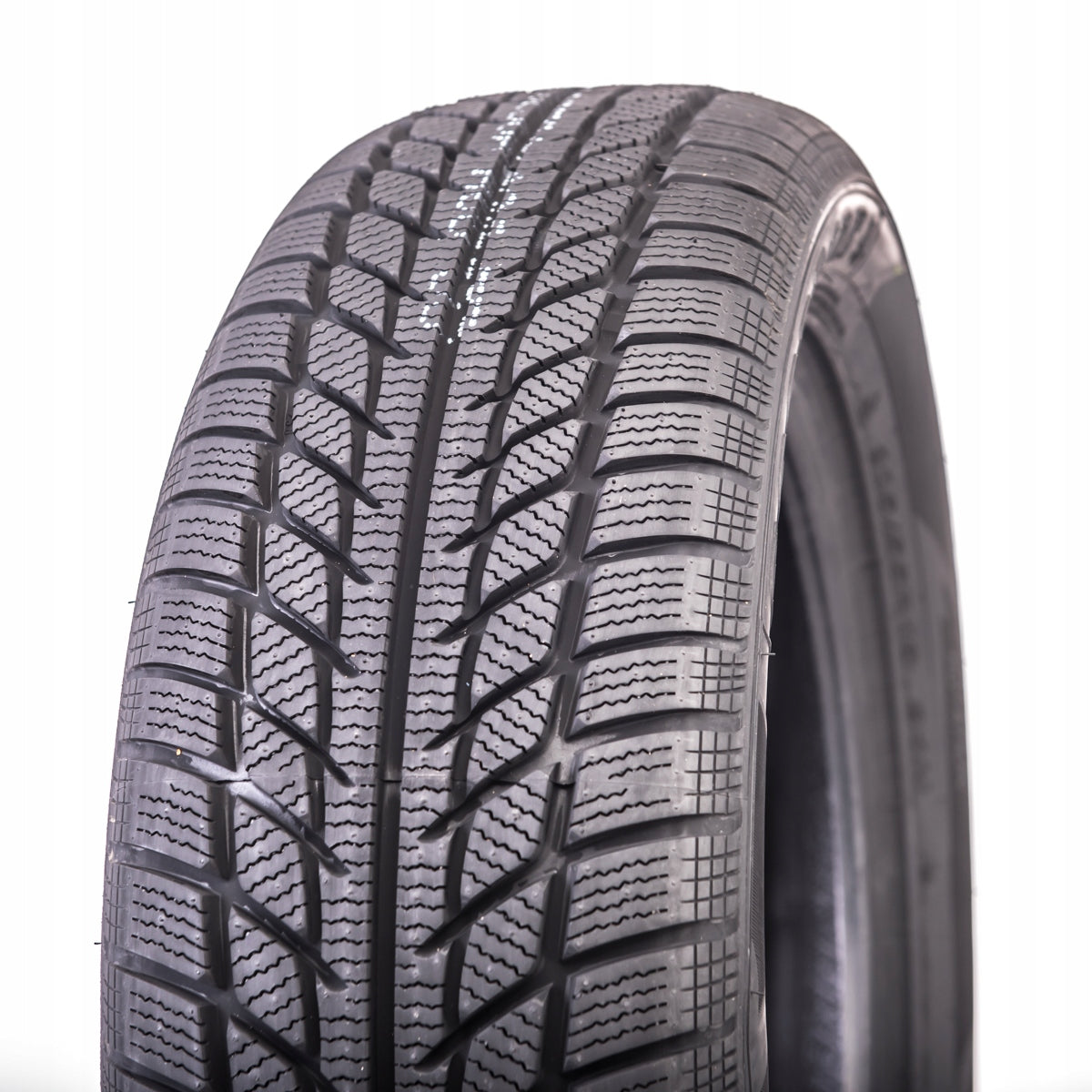 1x WINTER TYRE 235/40R18 Goodride SW608 95V