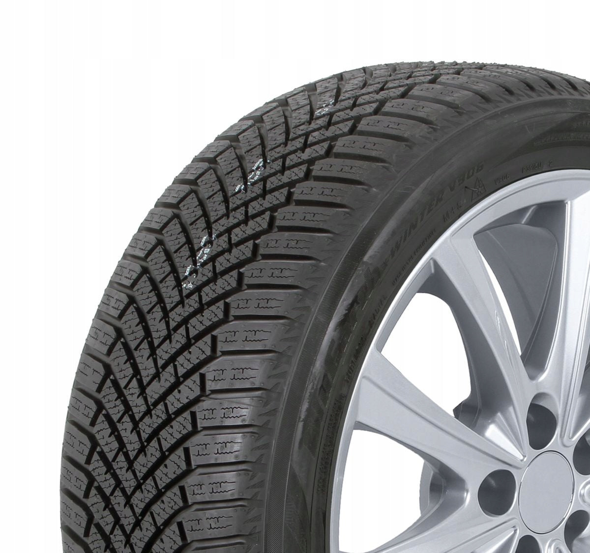 1x YOKOHAMA BluEarth*Winter V906 195/65R15 95T