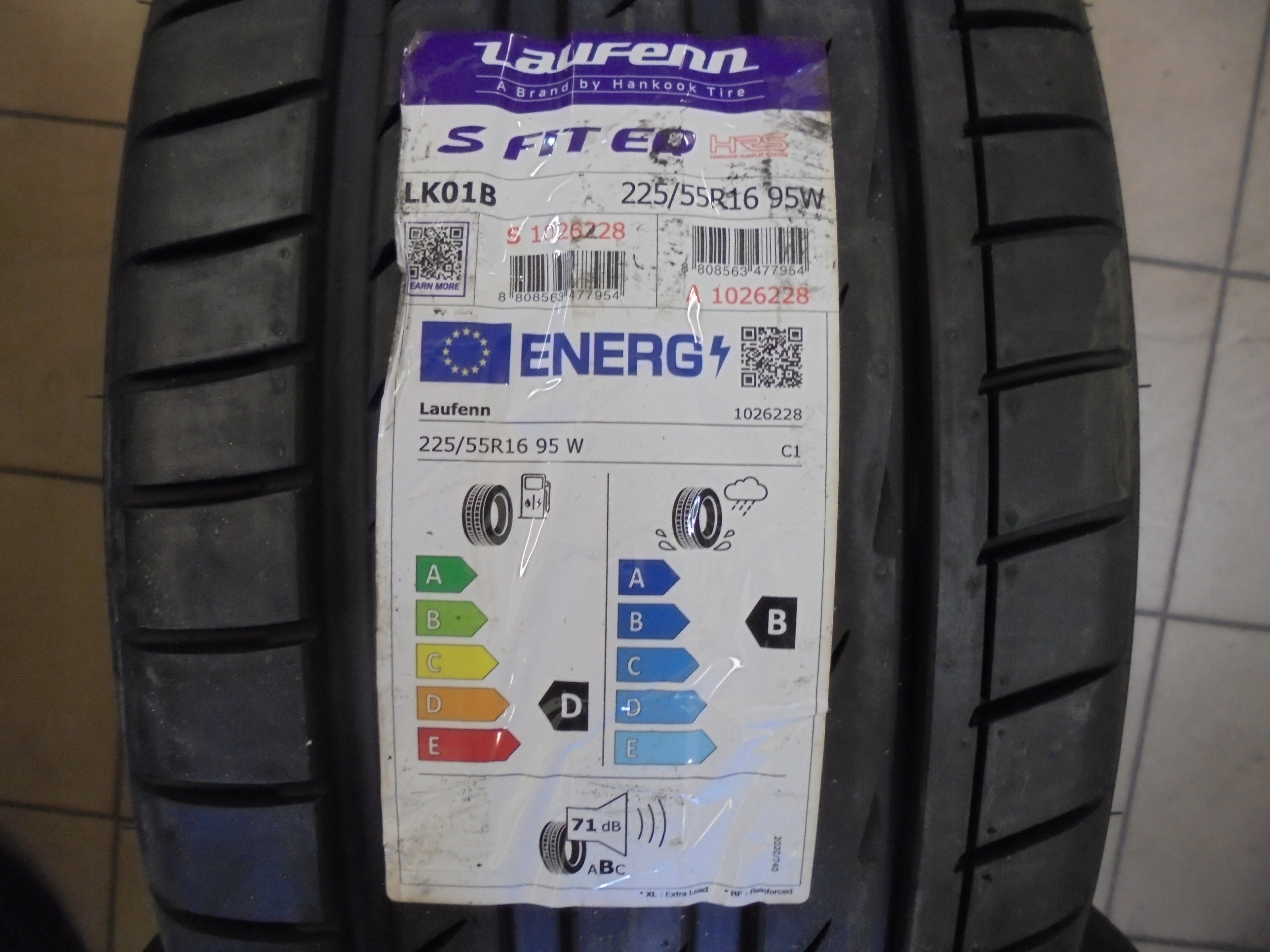 225/55R16 Laufenn S Fit EQ LK01B HRS