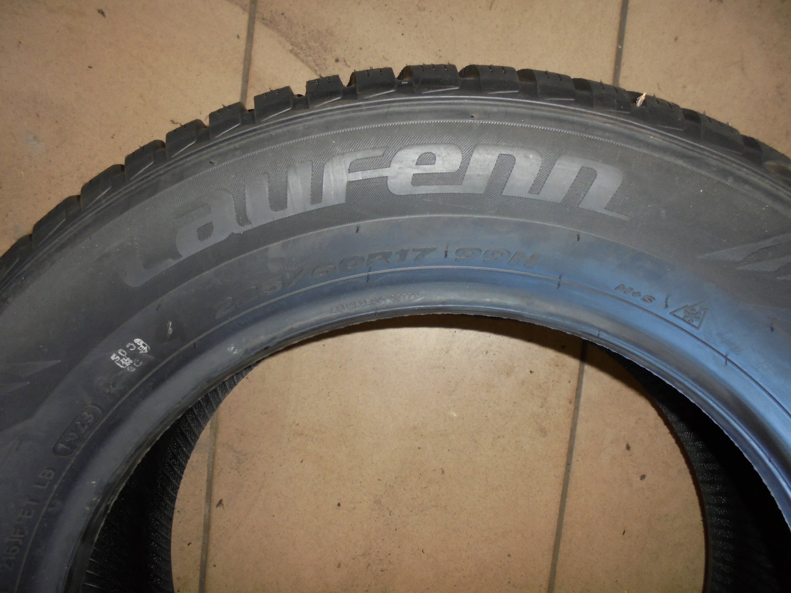 225/60R17 Laufenn I`Fit+ LW31 Year of manufacture 2023