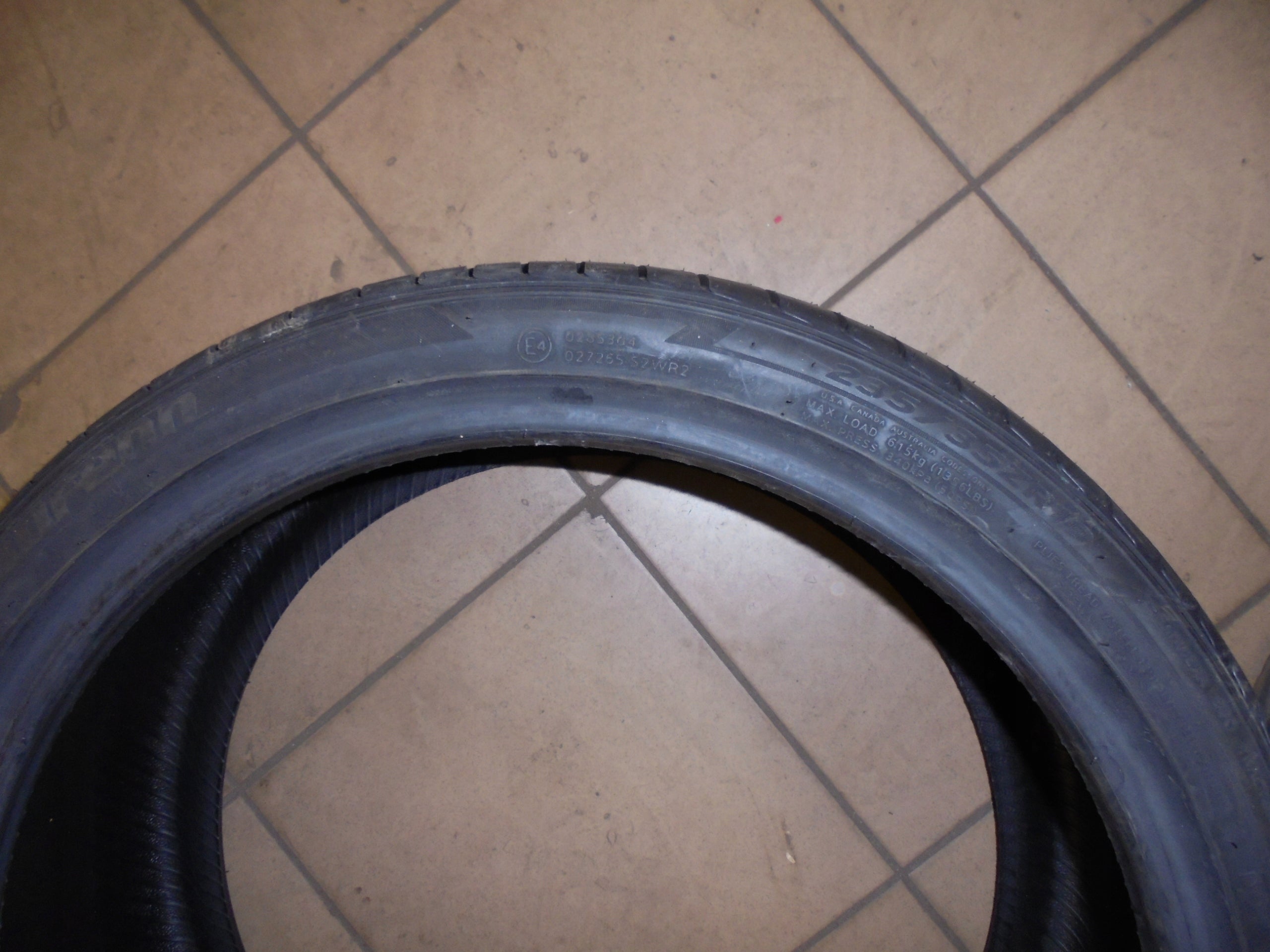 235/35ZR19 Laufenn S Fit EQ+ LK01 Number of tires offered 1 pc.