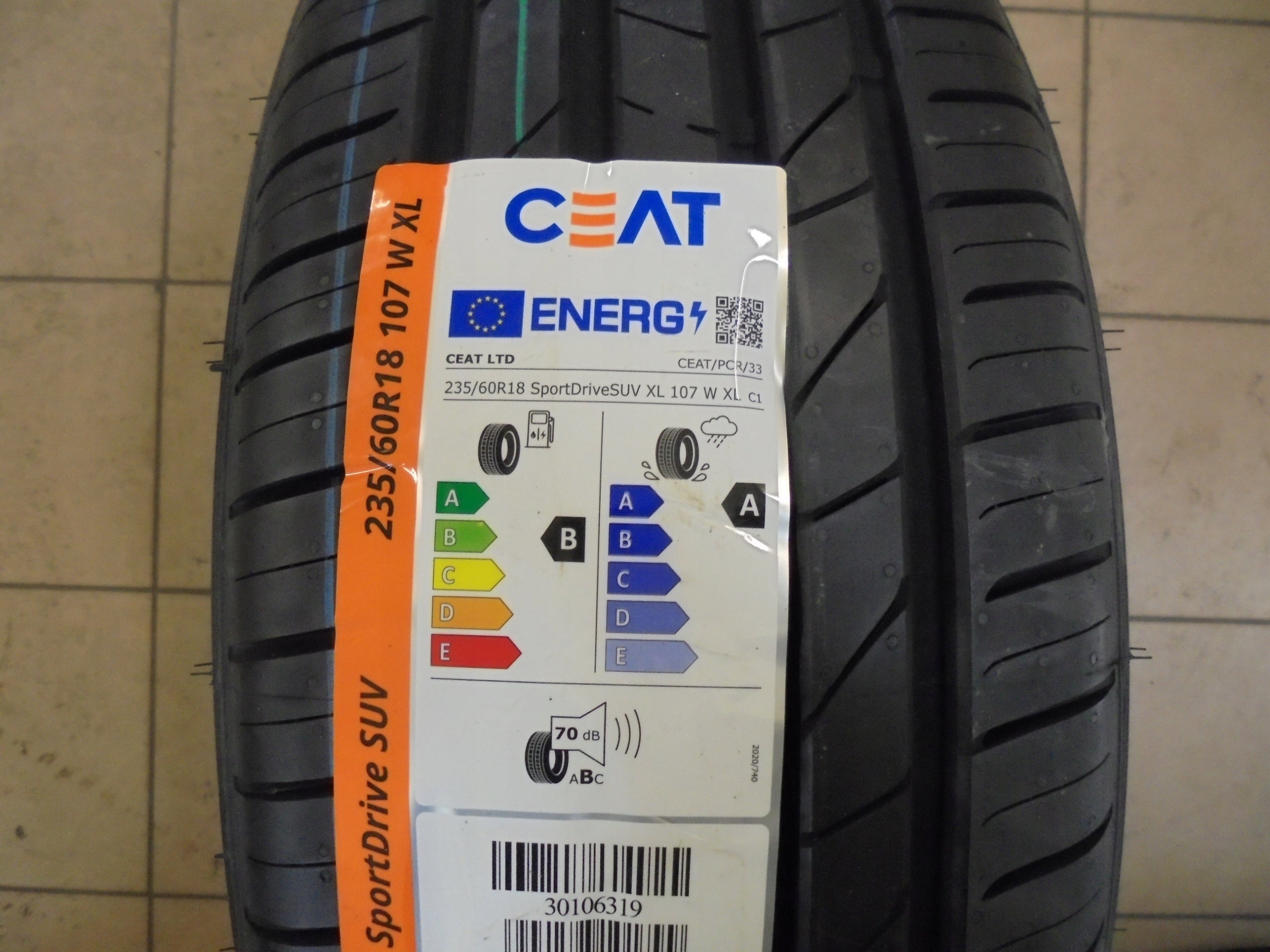 235/60R18 Ceat SportDrive SUV