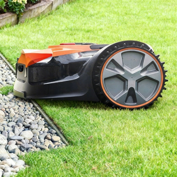 24V 8Ah autonomous mowing robot without limit wire Mowing width 15.5 cm